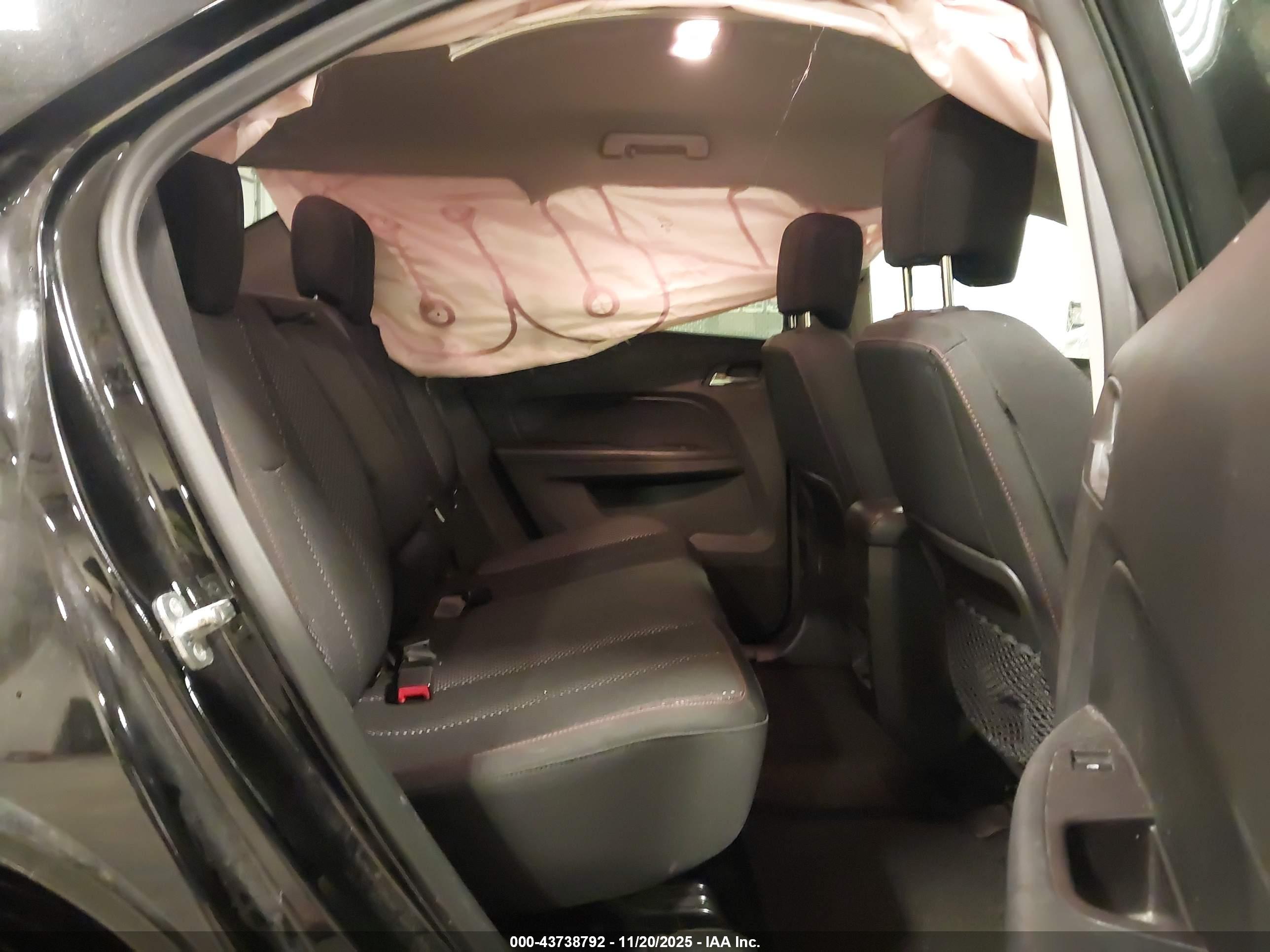 CHEVROLET EQUINOX image 8