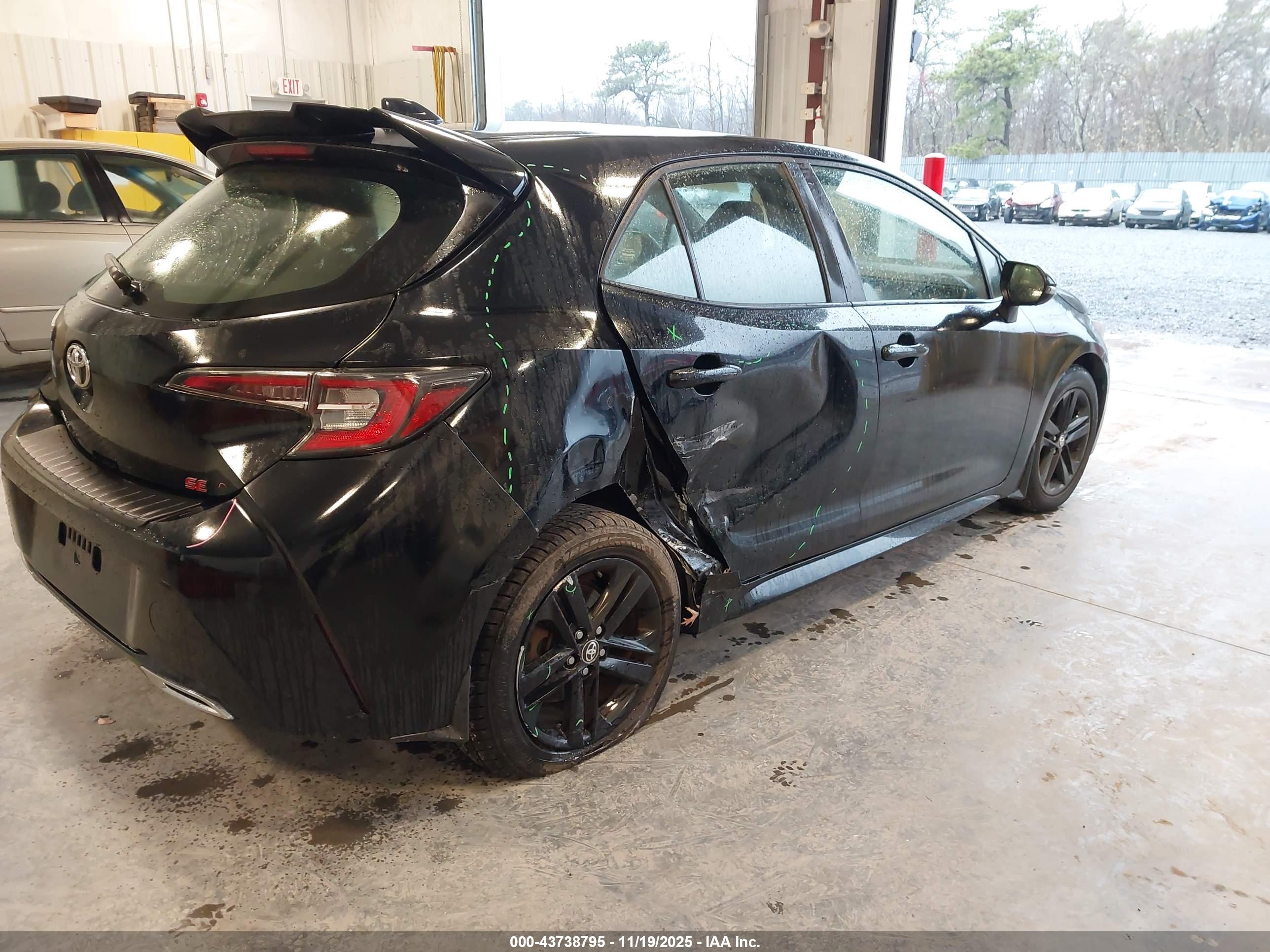 TOYOTA COROLLA image 4