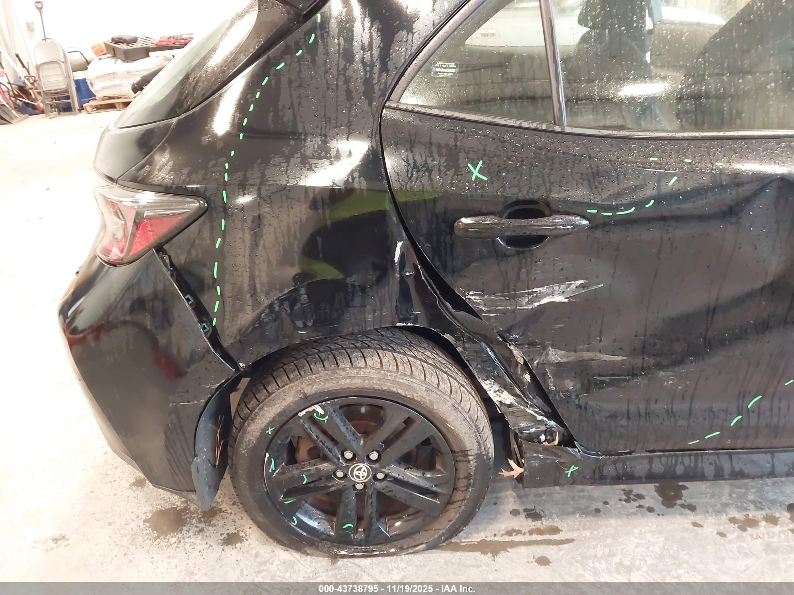 TOYOTA COROLLA image 6