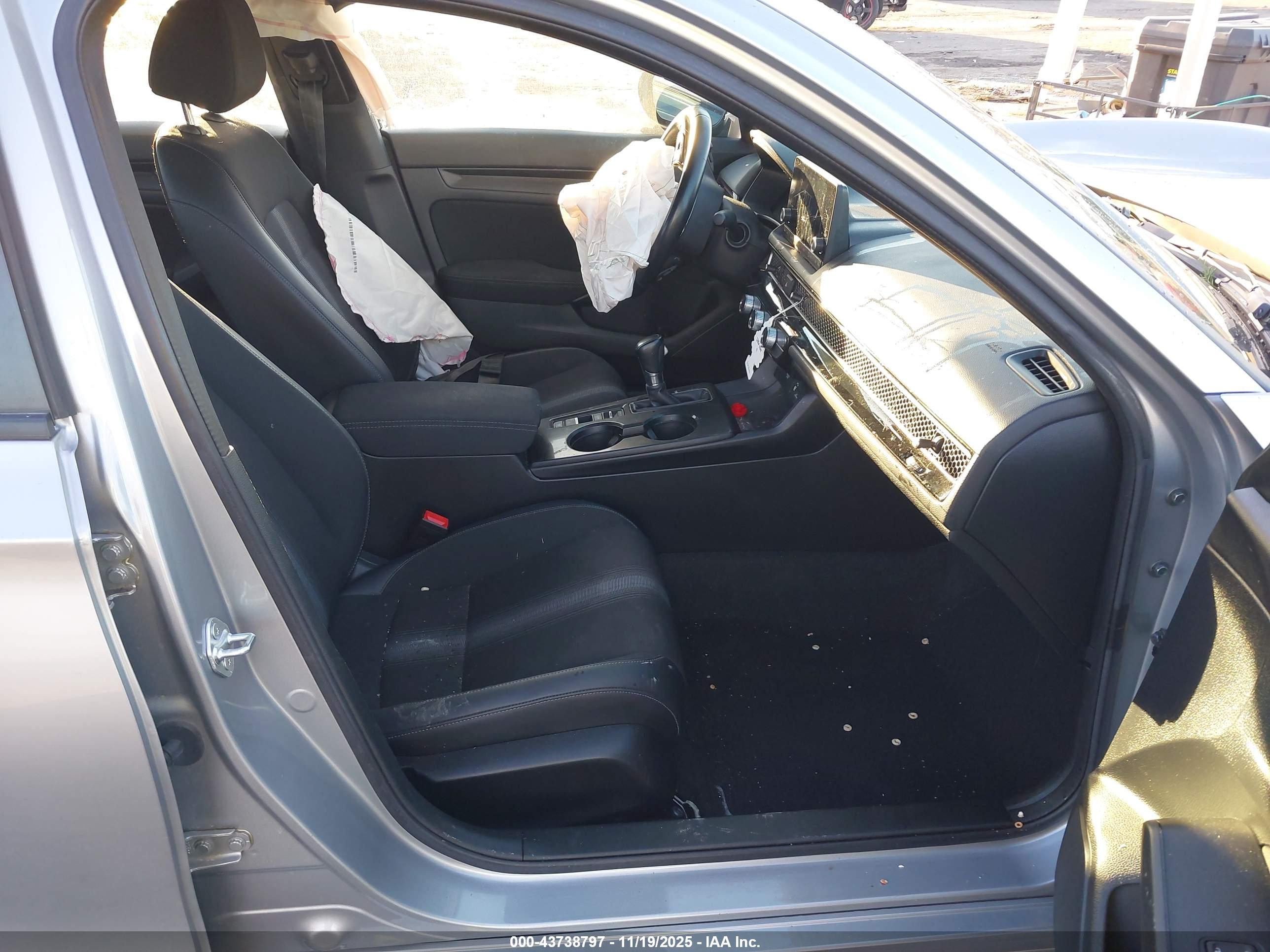 HONDA CIVIC image 5
