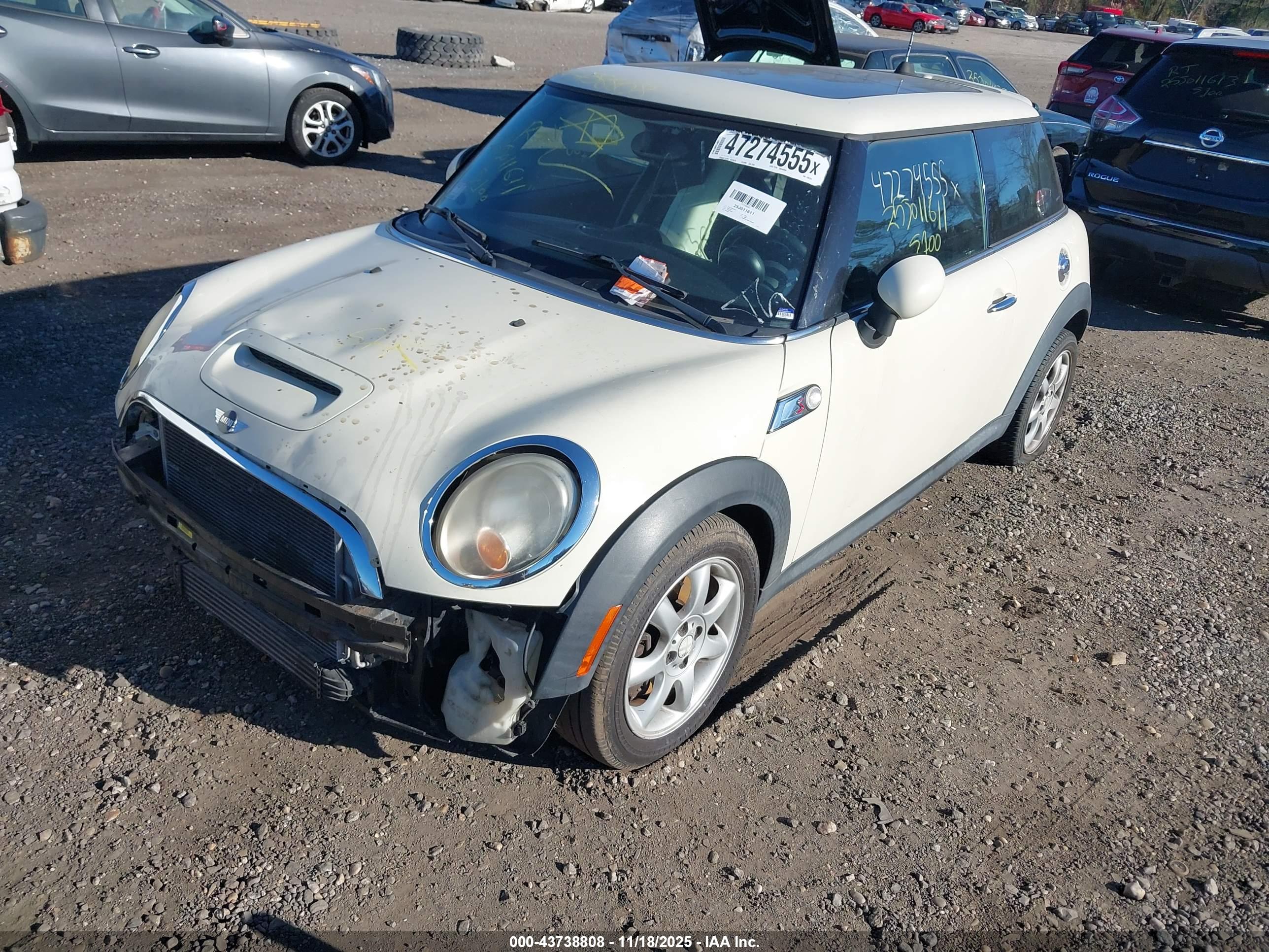 MINI COOPER image 2