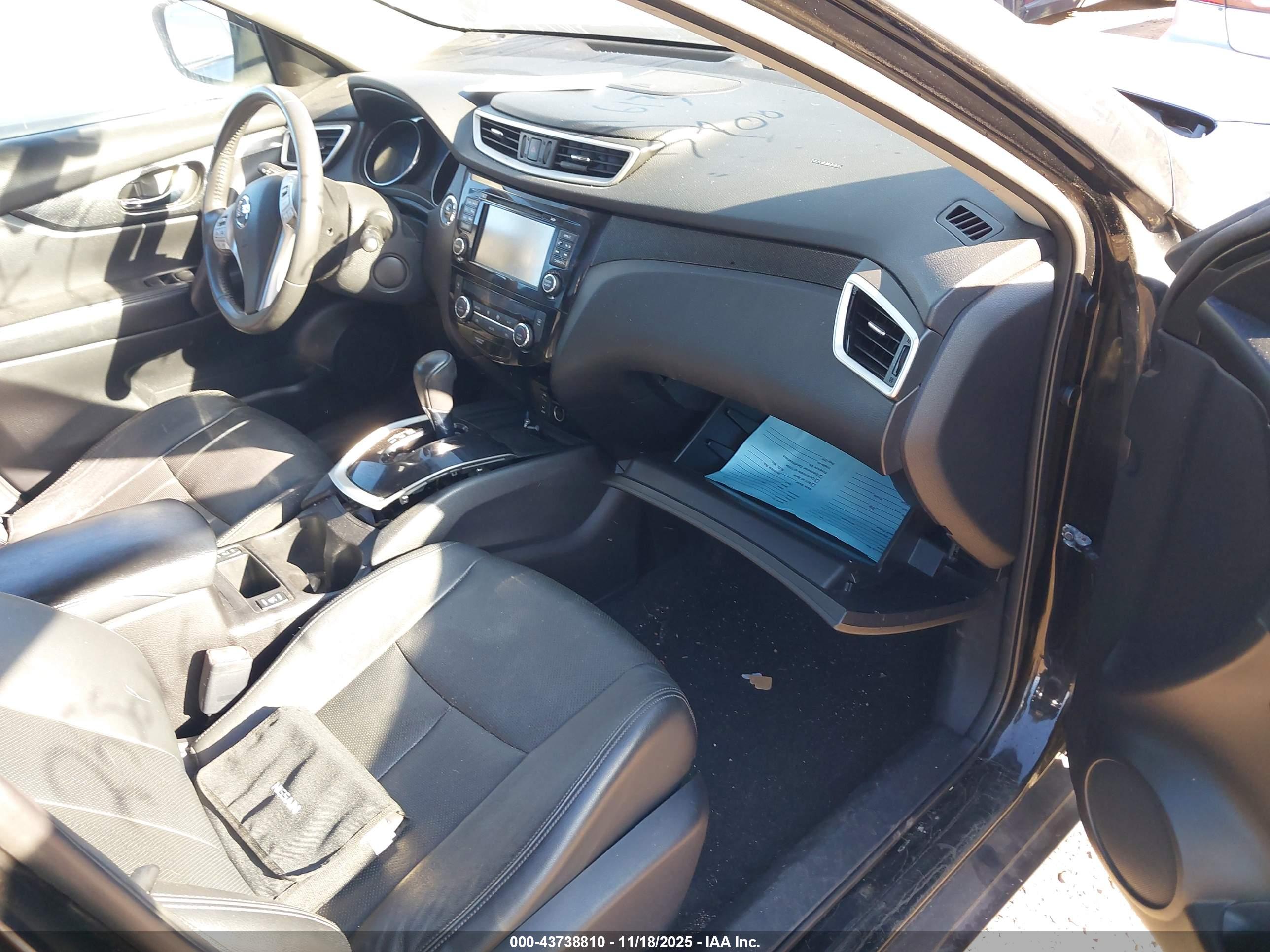 NISSAN ROGUE image 5