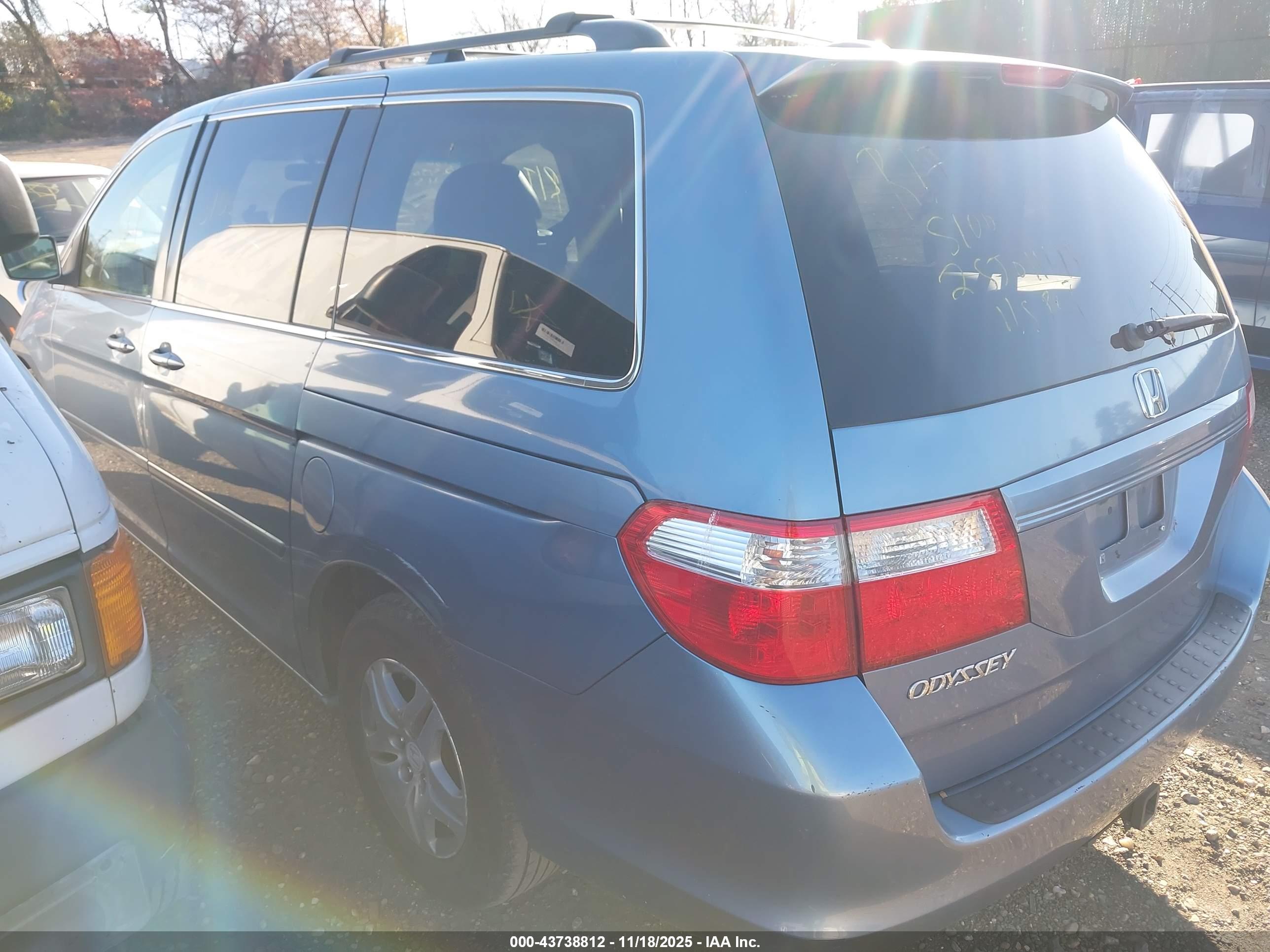 HONDA ODYSSEY image 3