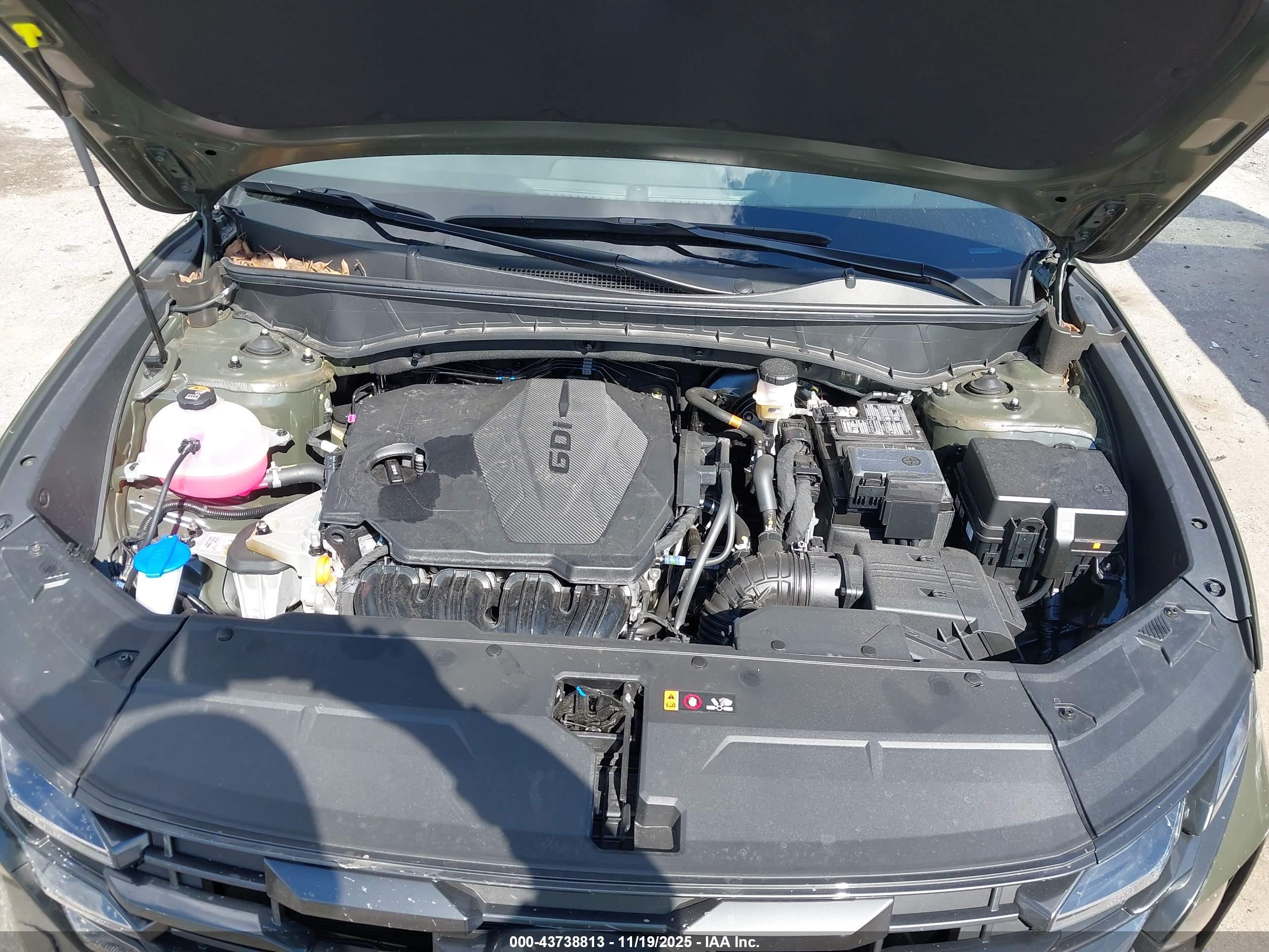 HYUNDAI TUCSON image 10
