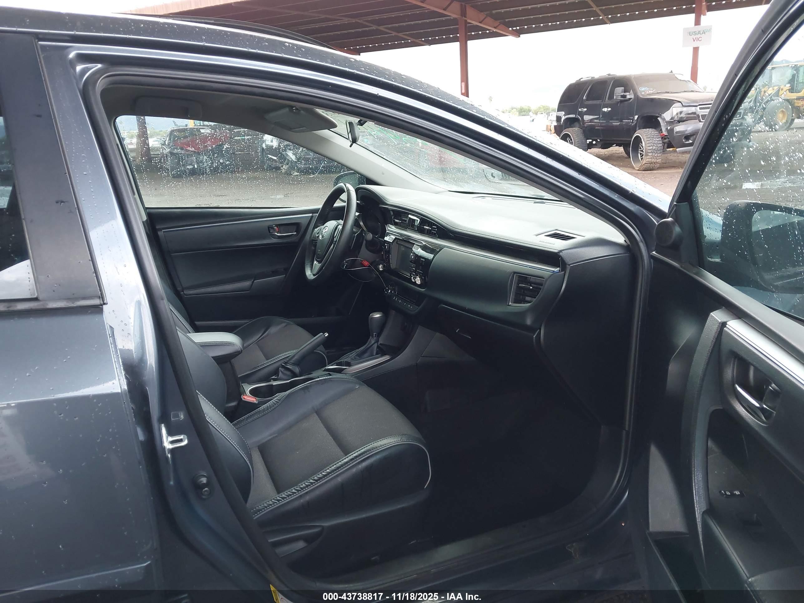 TOYOTA COROLLA image 5