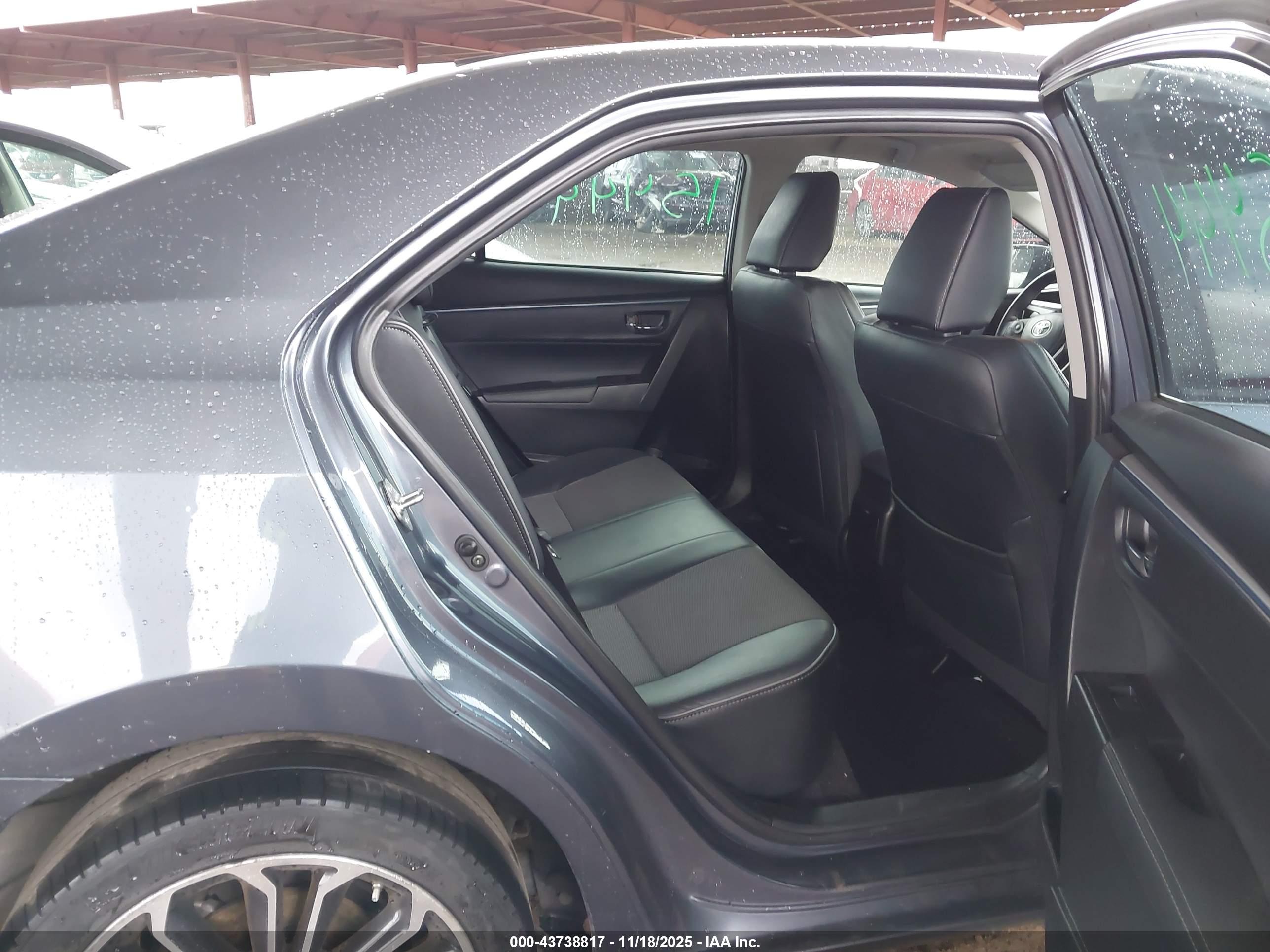 TOYOTA COROLLA image 8