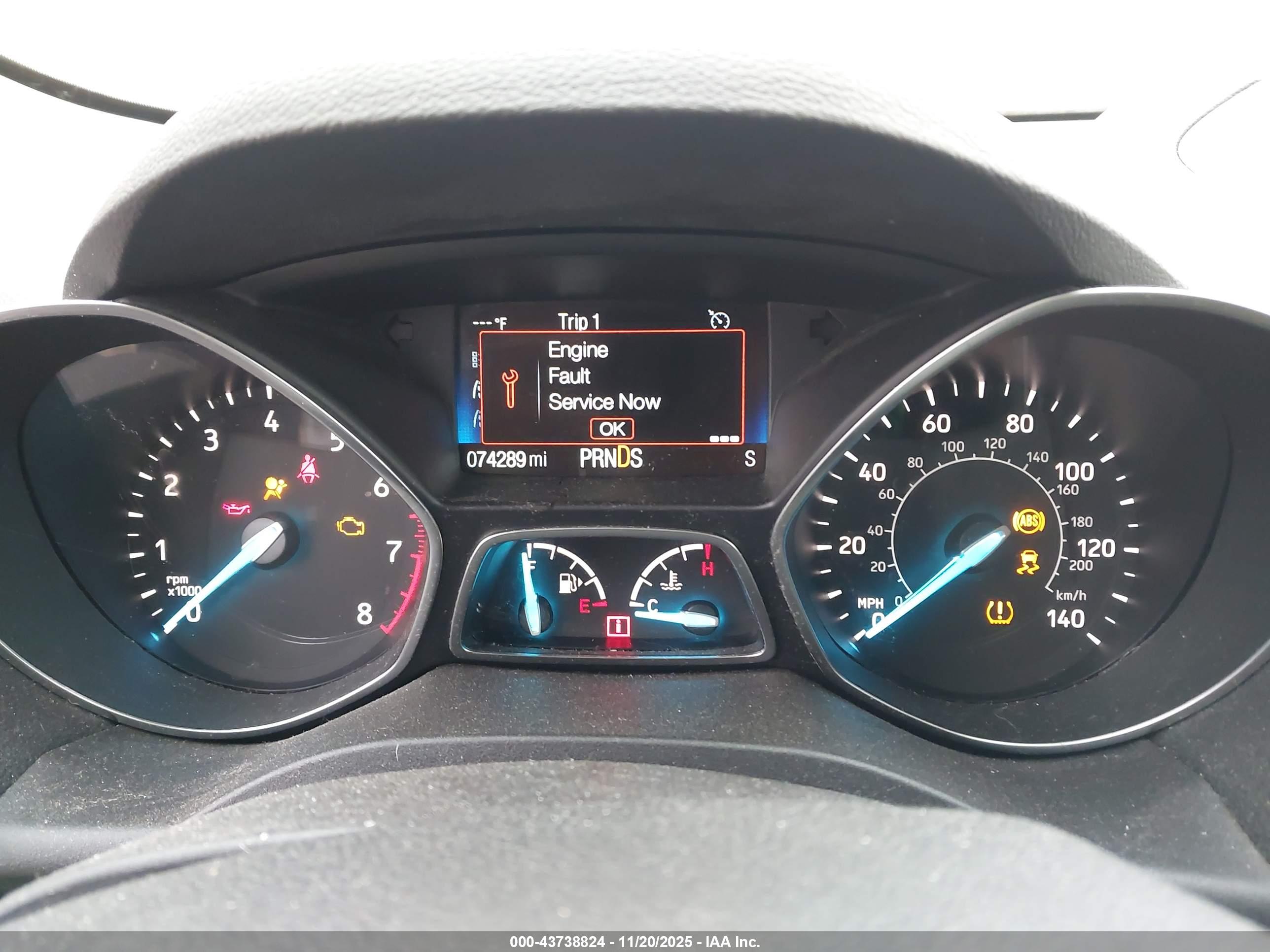FORD ESCAPE image 7