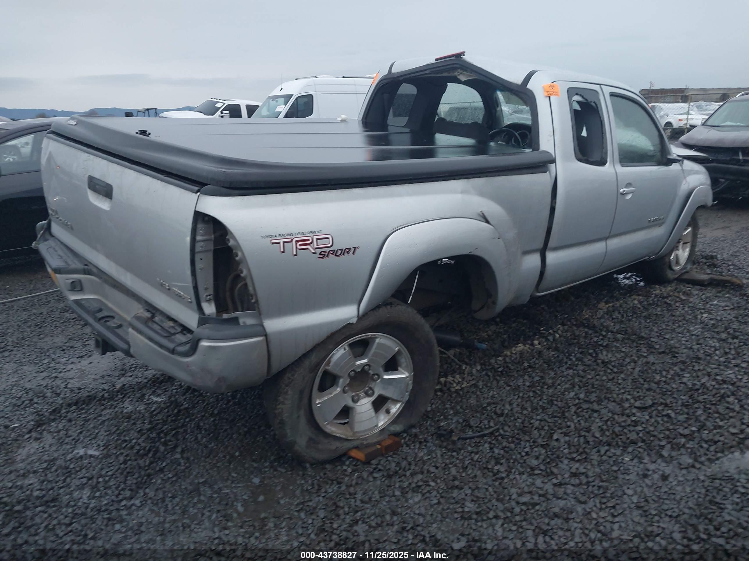 TOYOTA TACOMA image 4