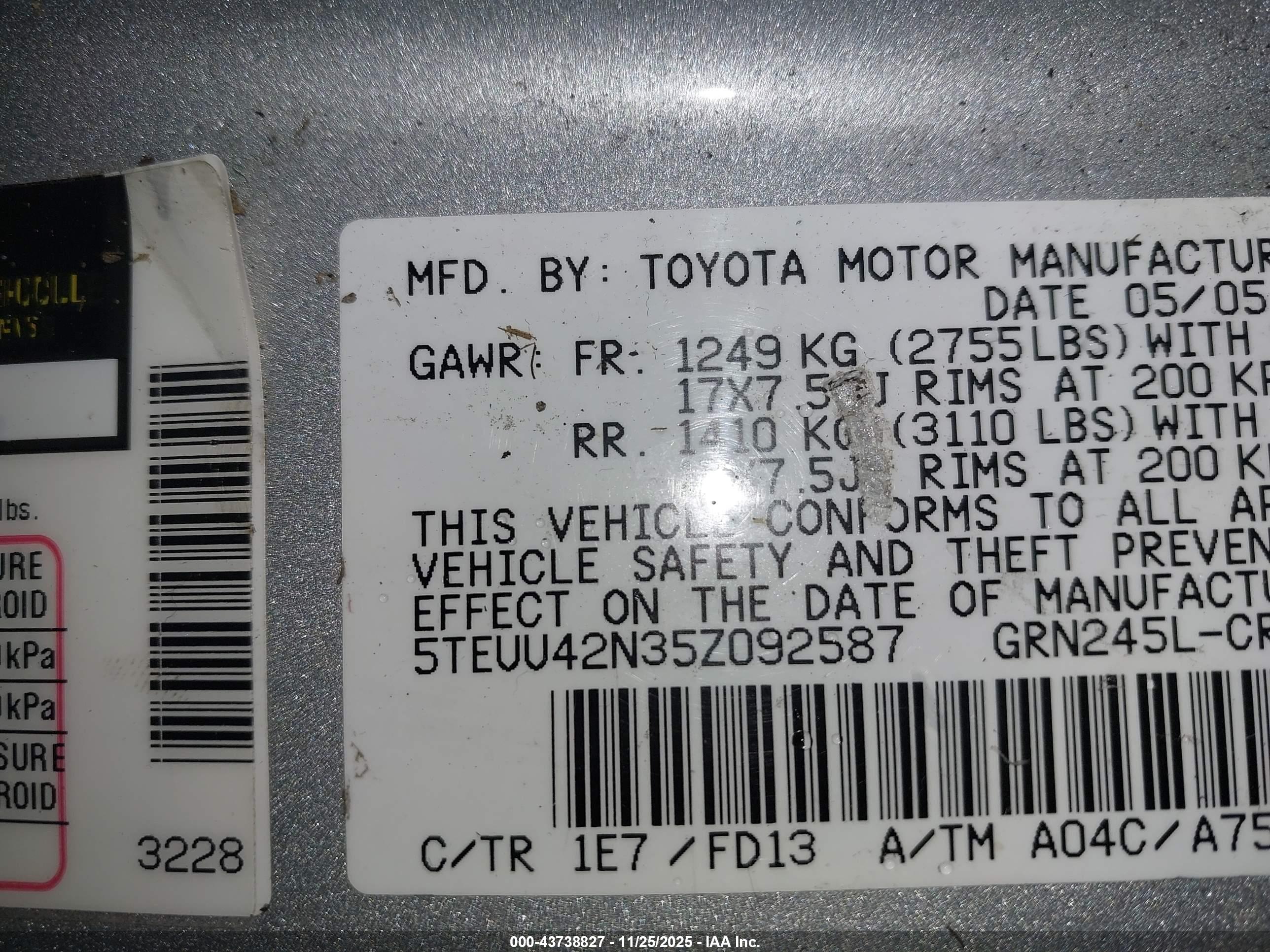 TOYOTA TACOMA image 9