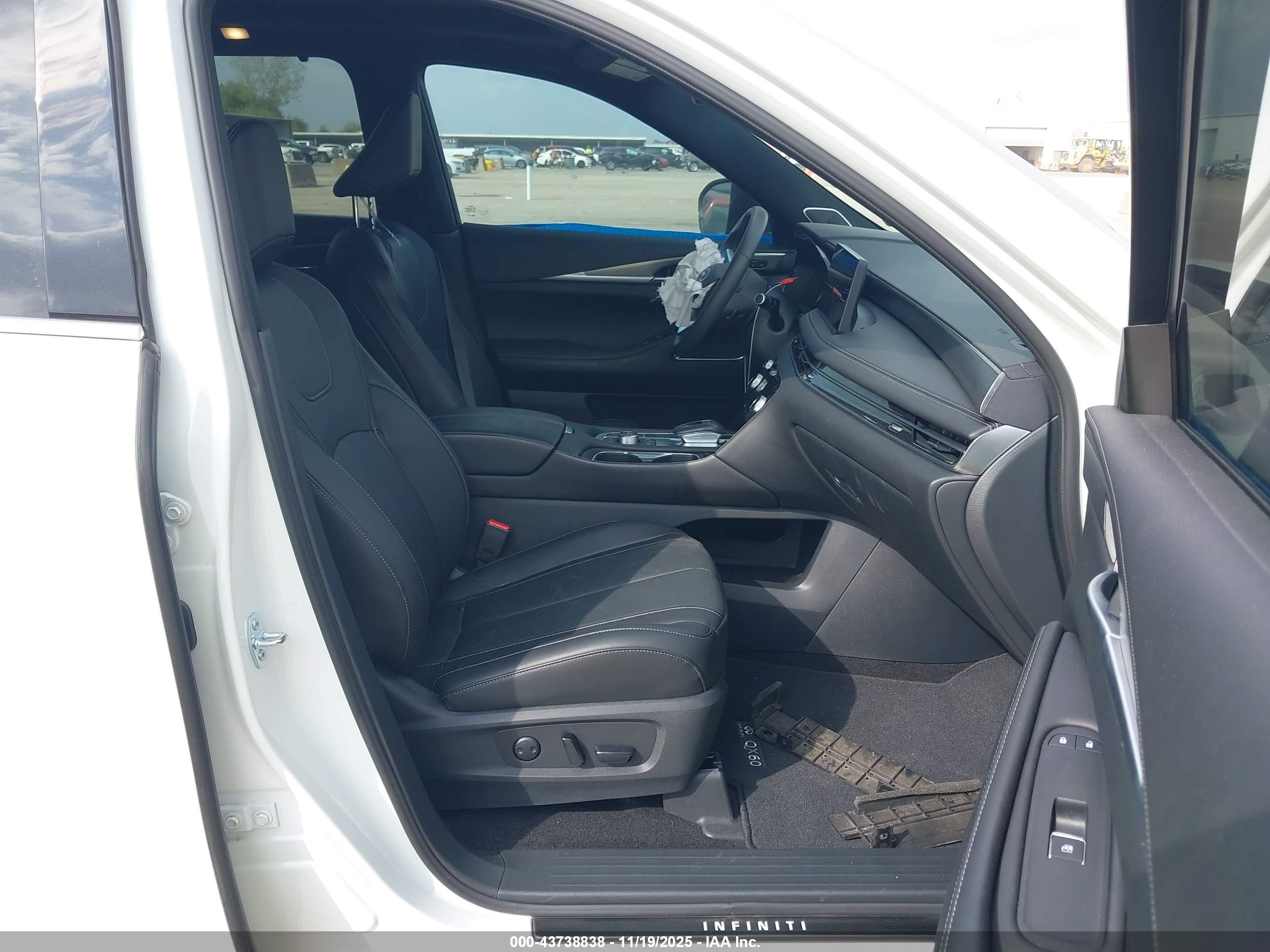 INFINITI QX60 image 5
