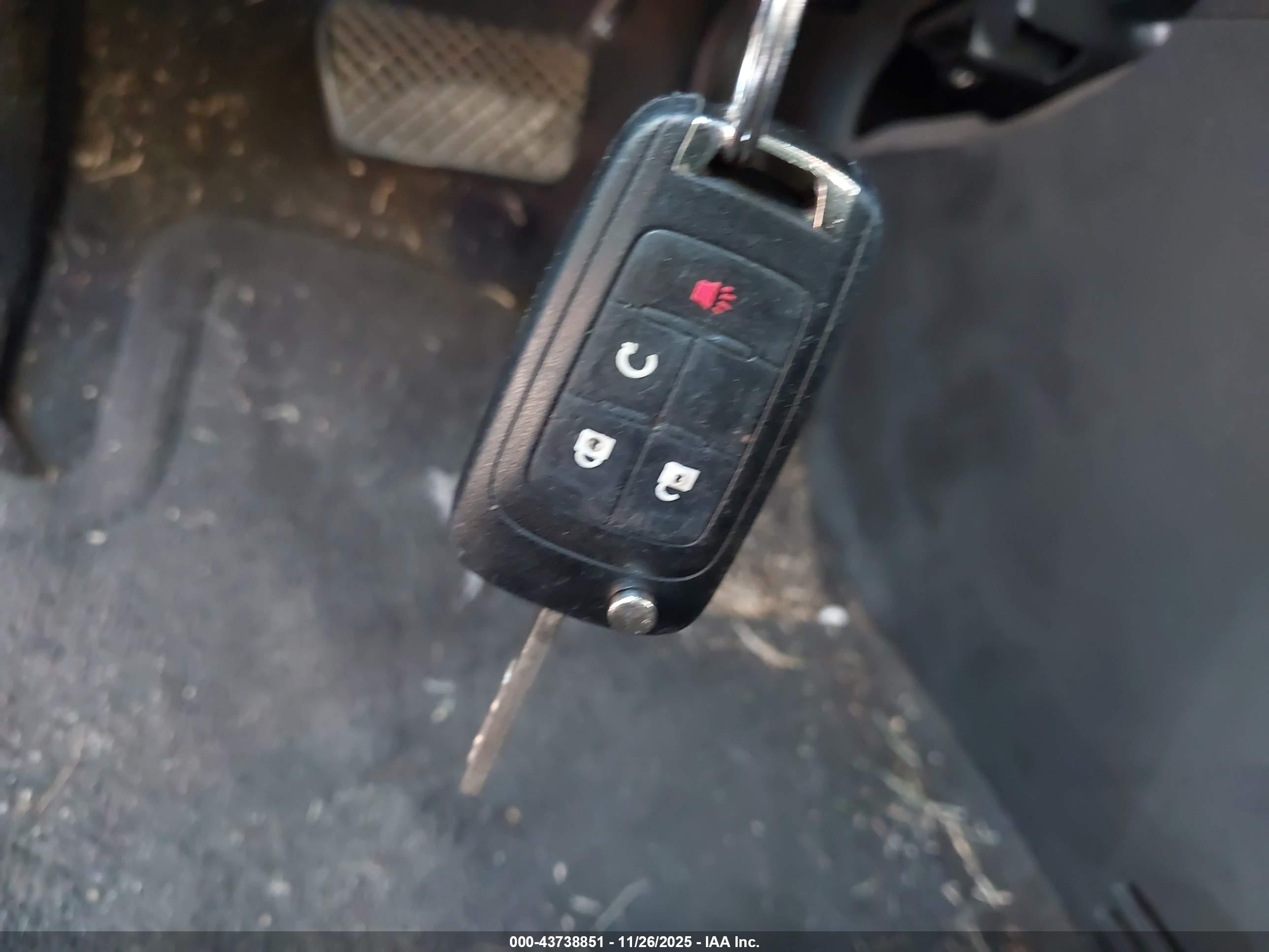 CHEVROLET EQUINOX image 11