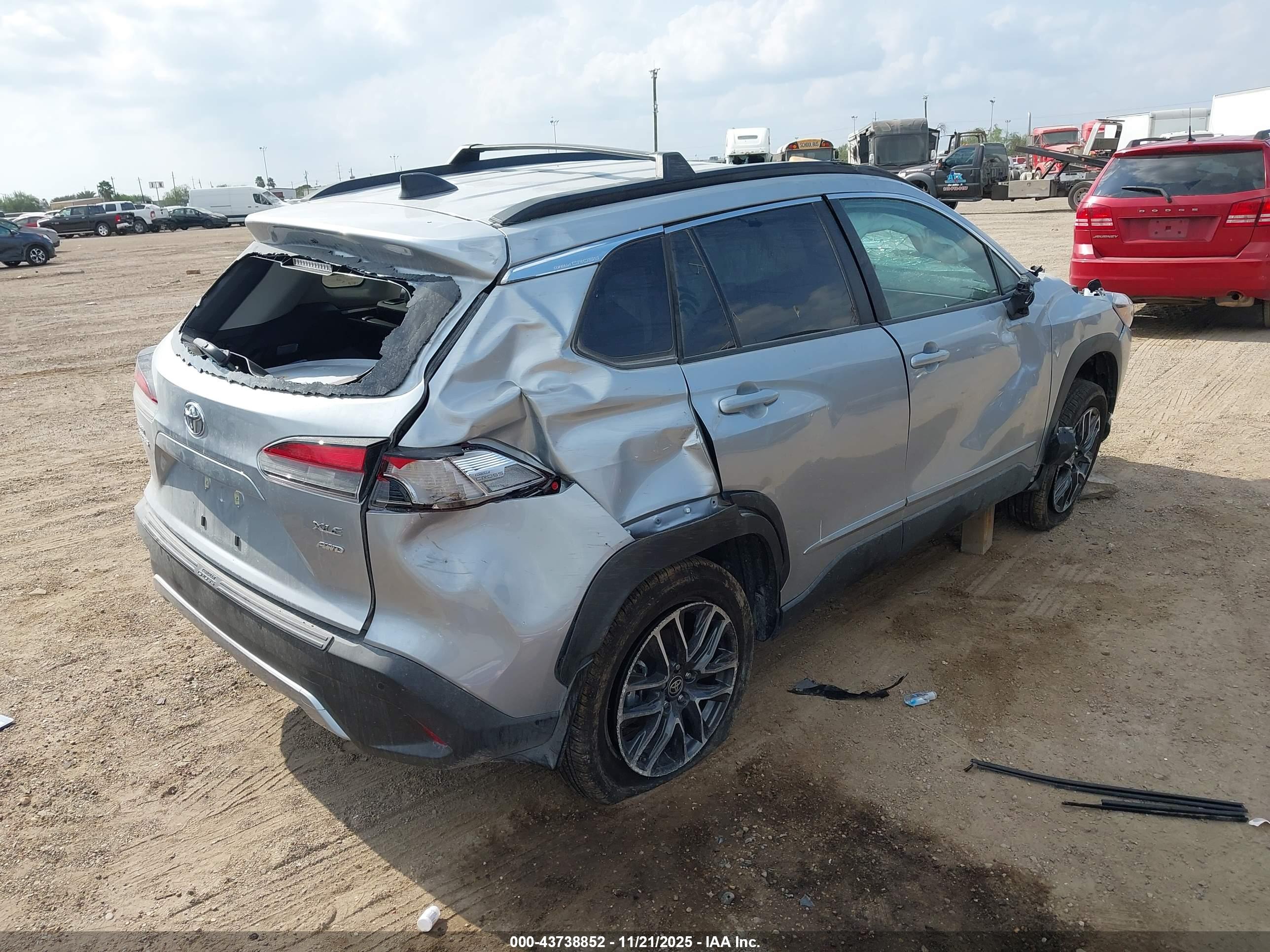 TOYOTA COROLLA image 4