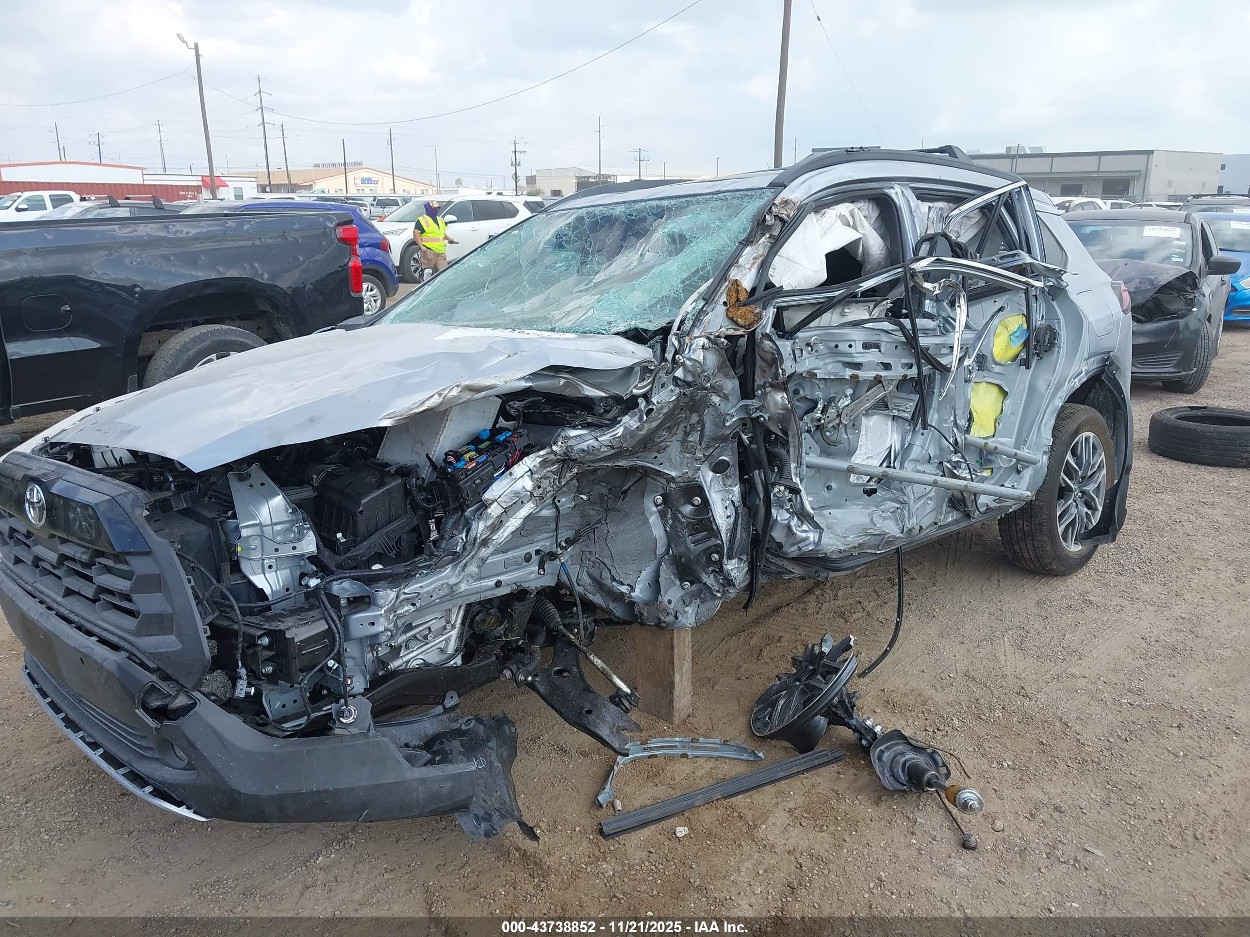 TOYOTA COROLLA image 6