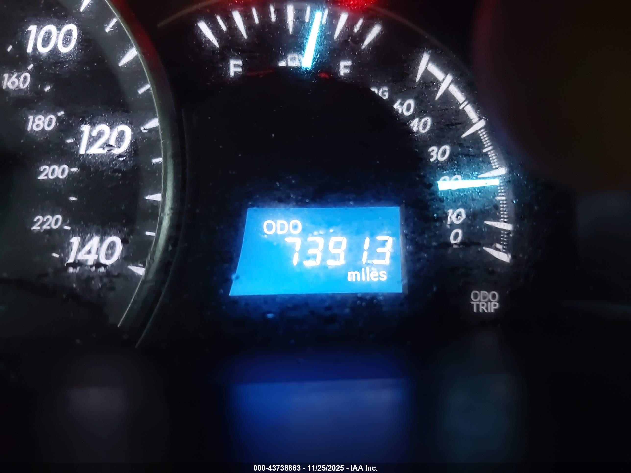 TOYOTA CAMRY image 7