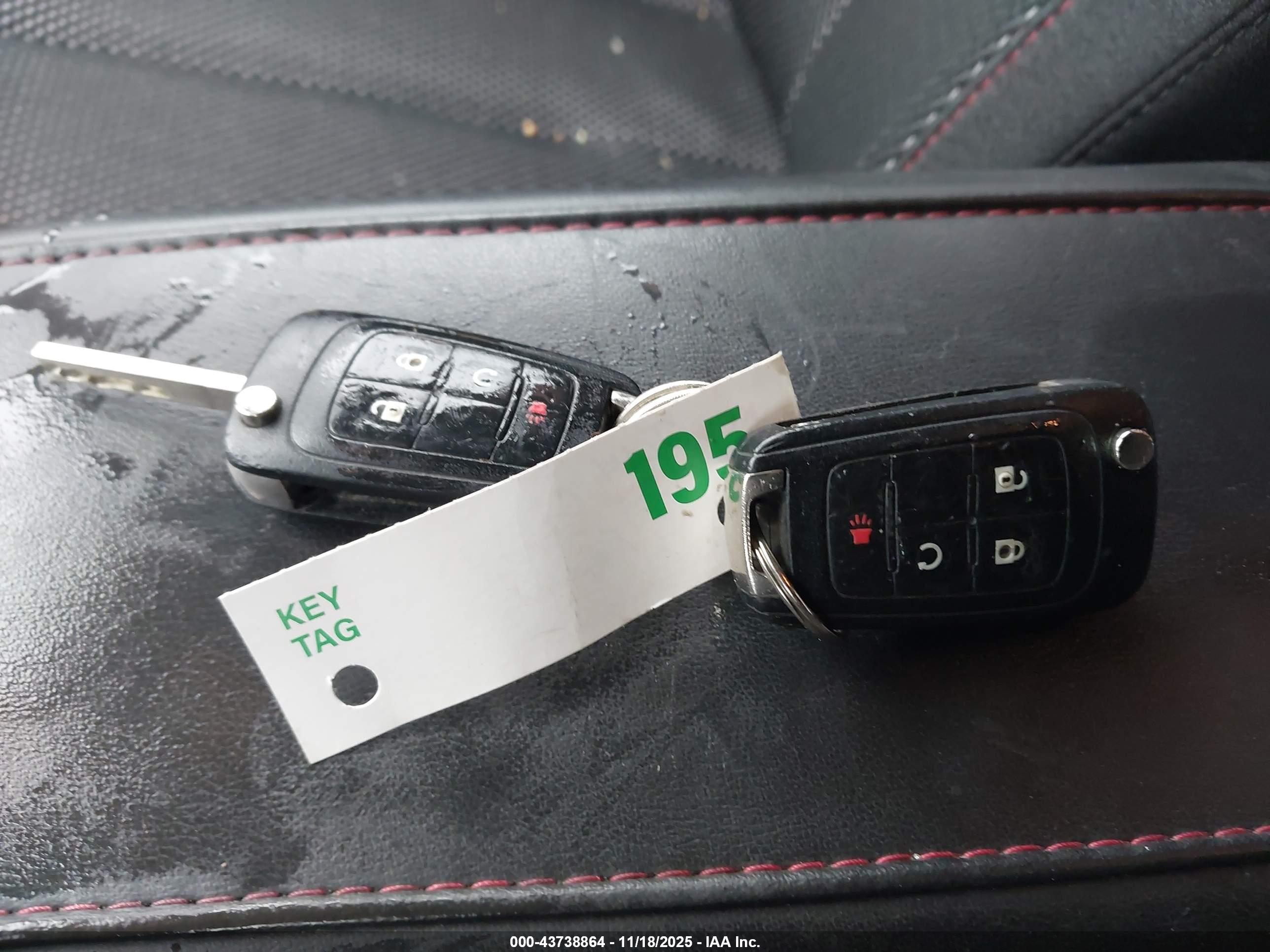 CHEVROLET EQUINOX image 11