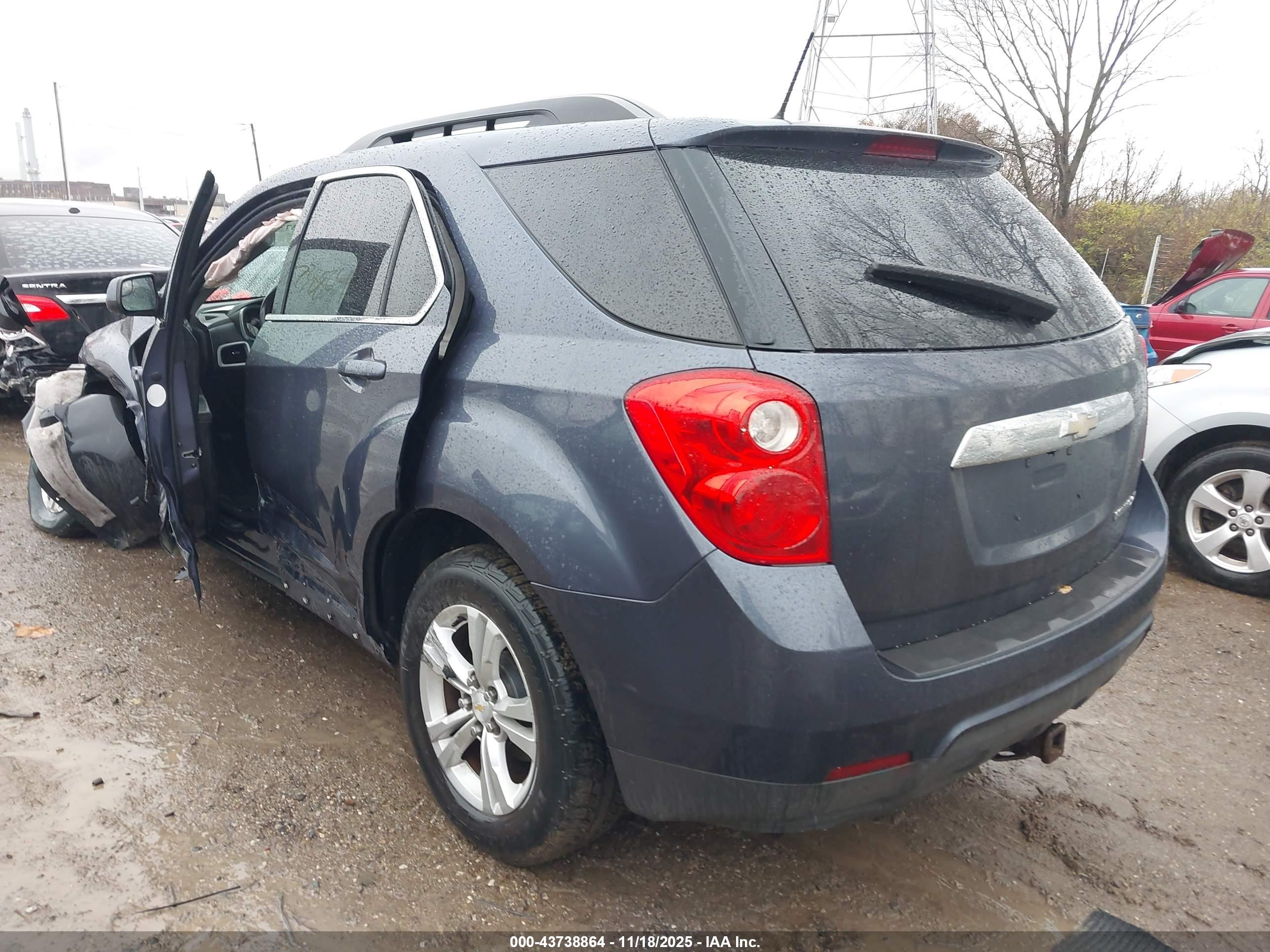 CHEVROLET EQUINOX image 3