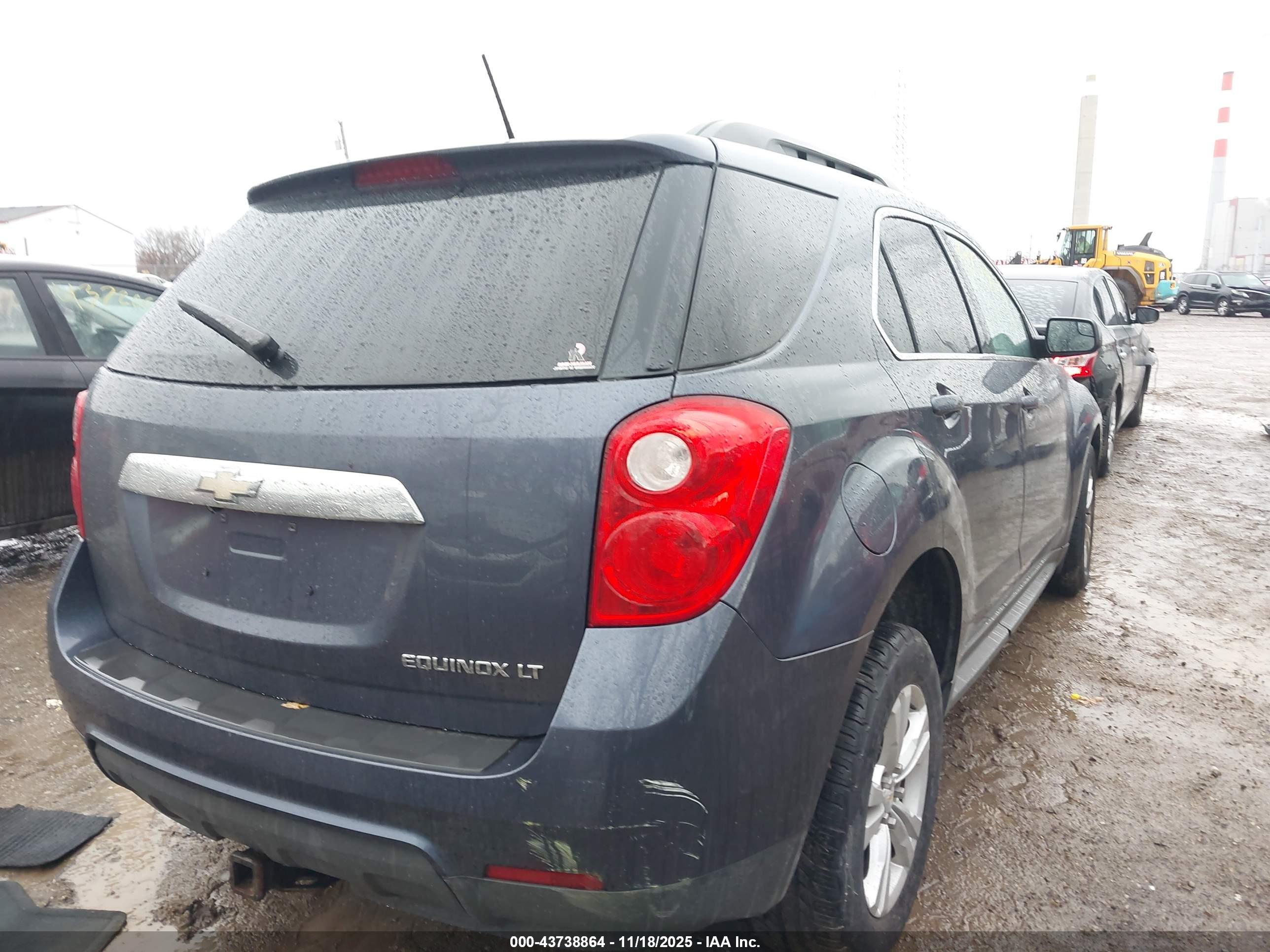 CHEVROLET EQUINOX image 4