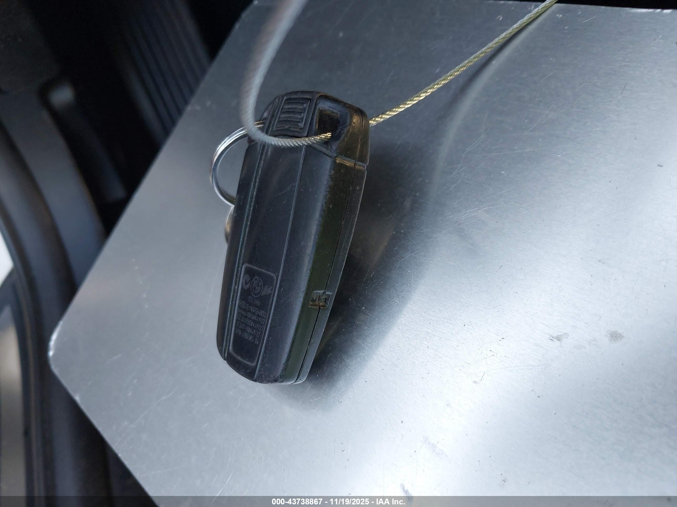 BMW 328I image 11