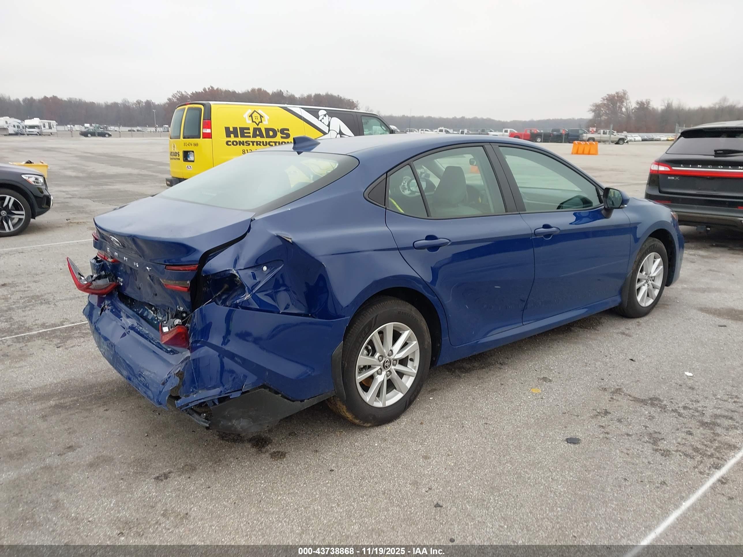 TOYOTA CAMRY image 4
