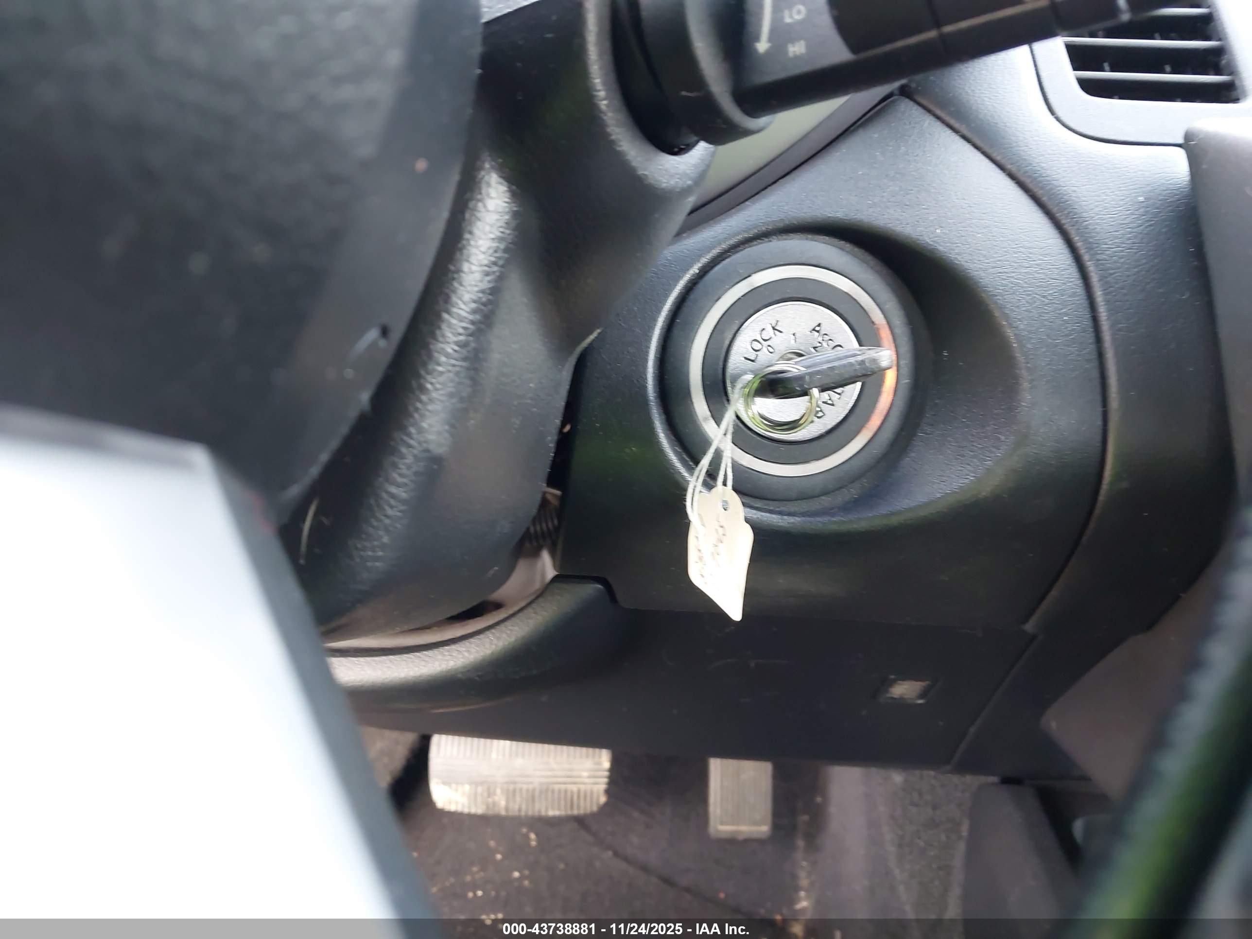 NISSAN MURANO image 11