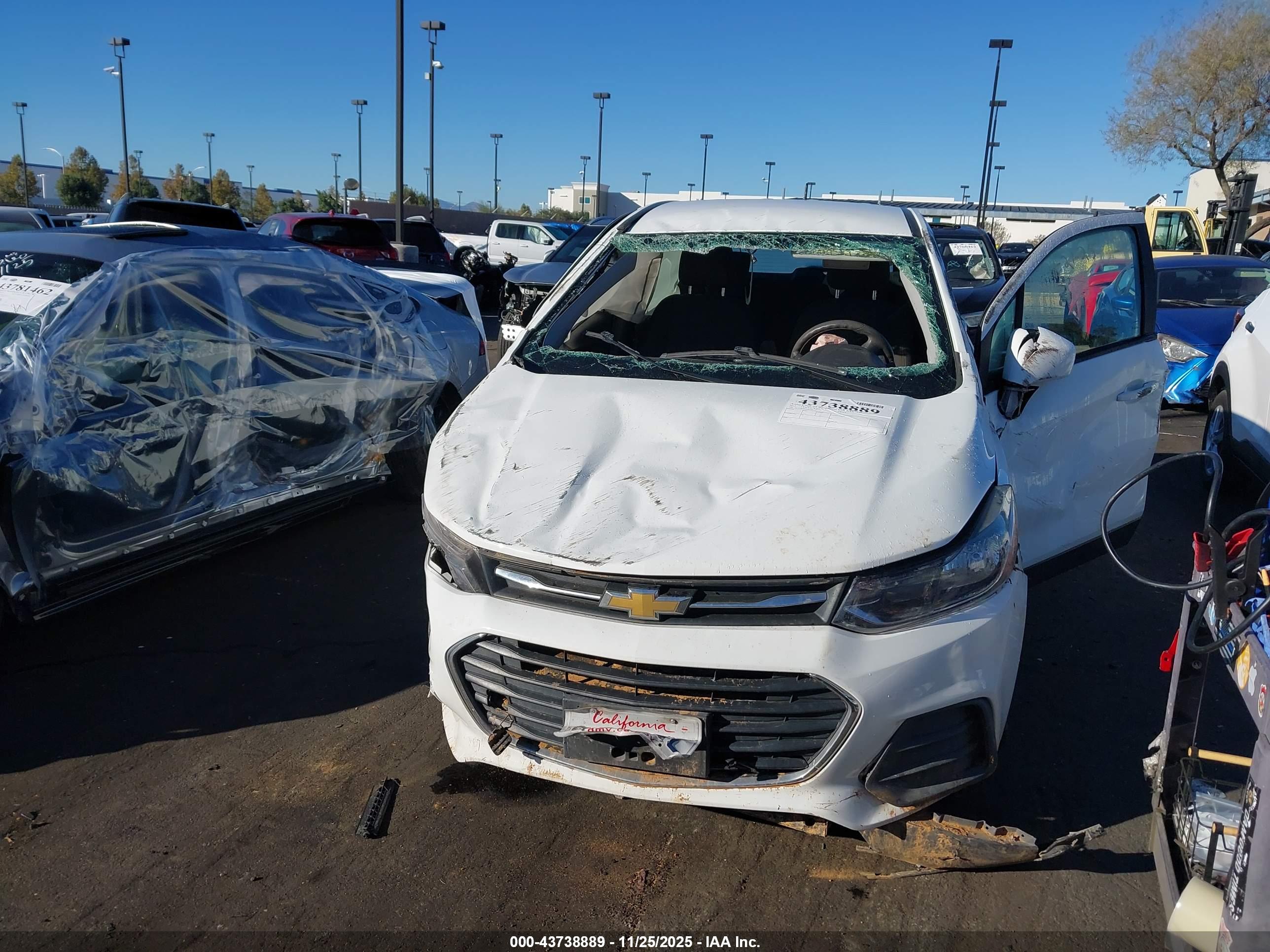 CHEVROLET TRAX image 6