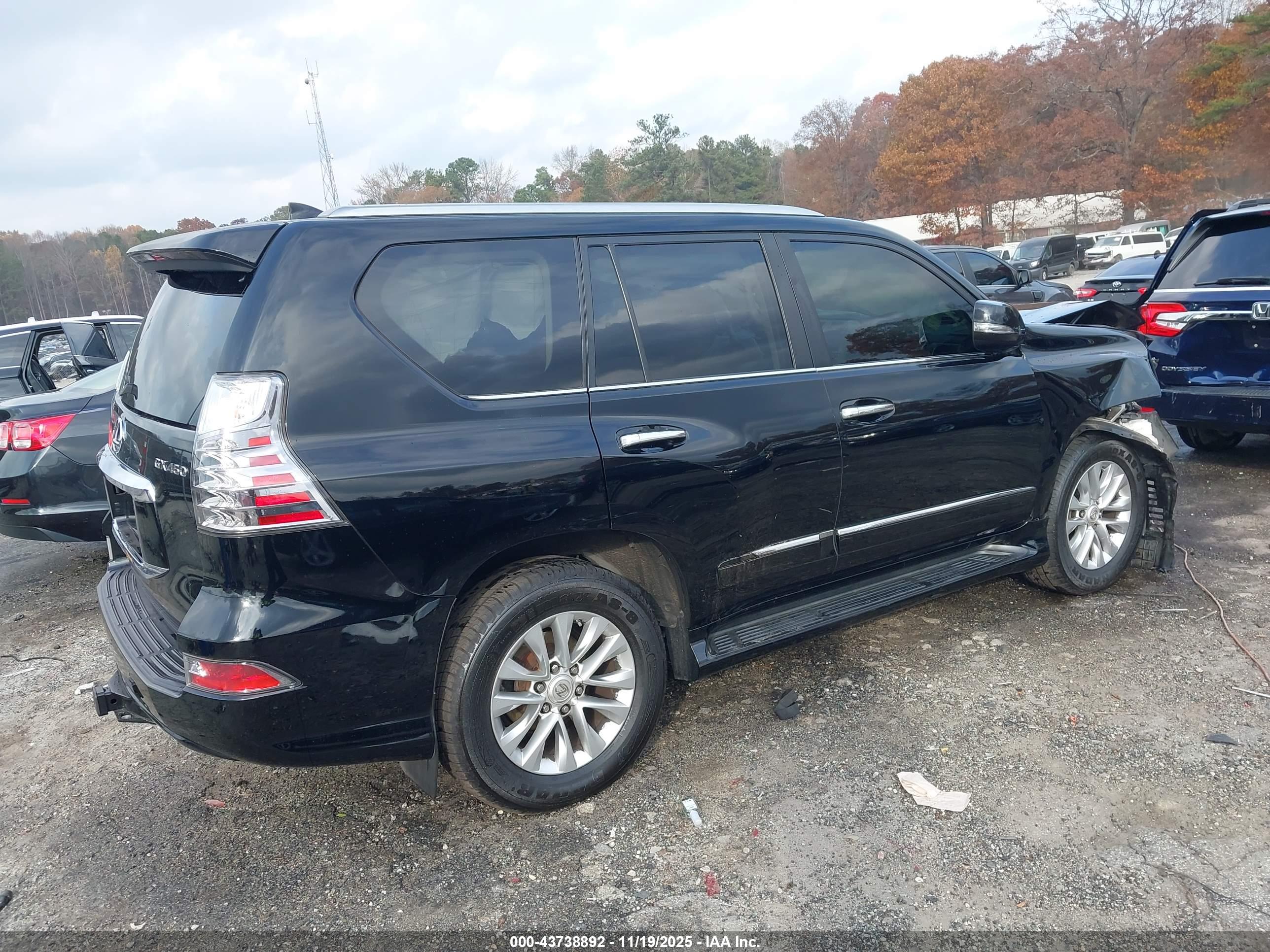 LEXUS GX image 4
