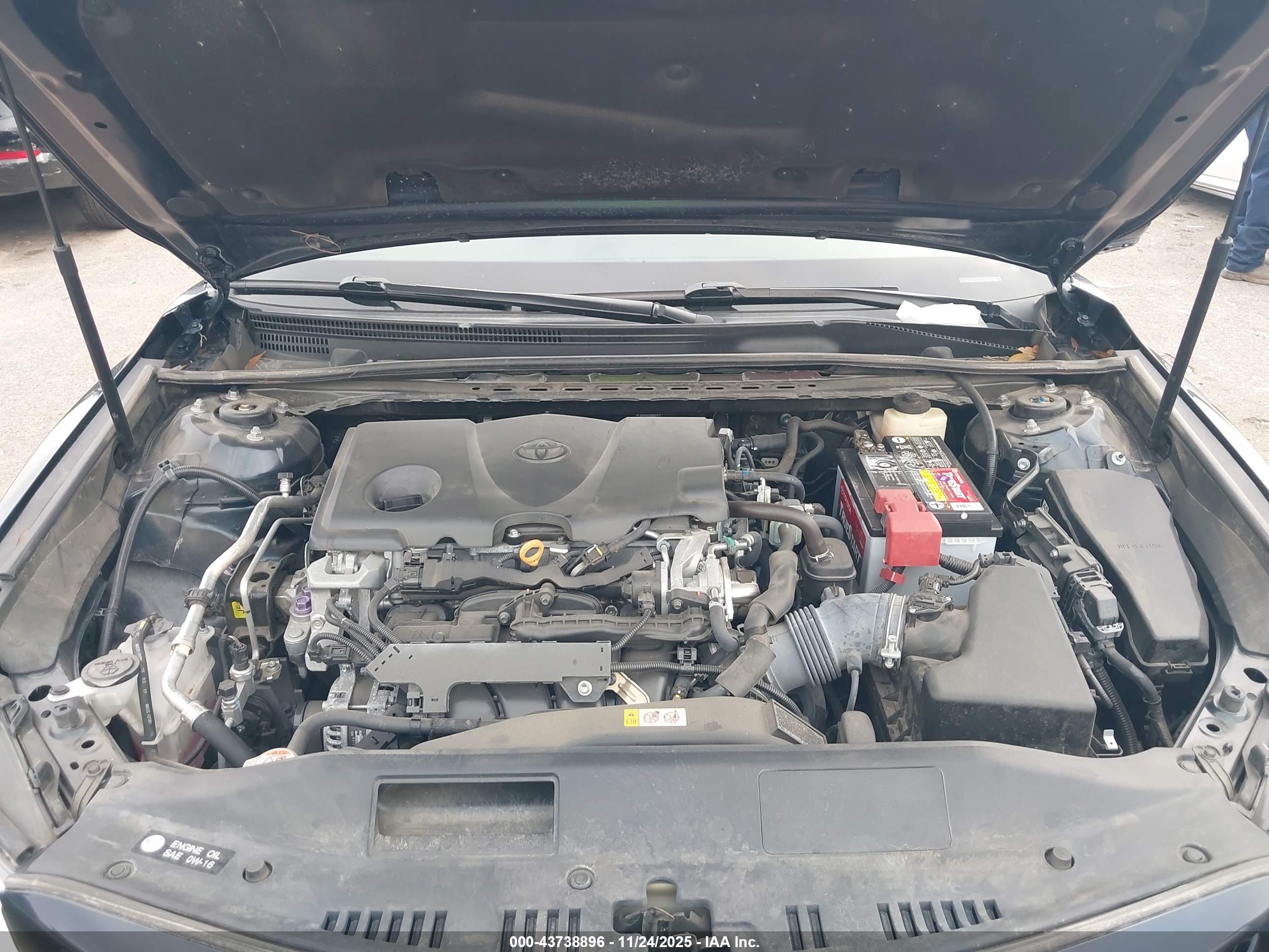 TOYOTA CAMRY image 10