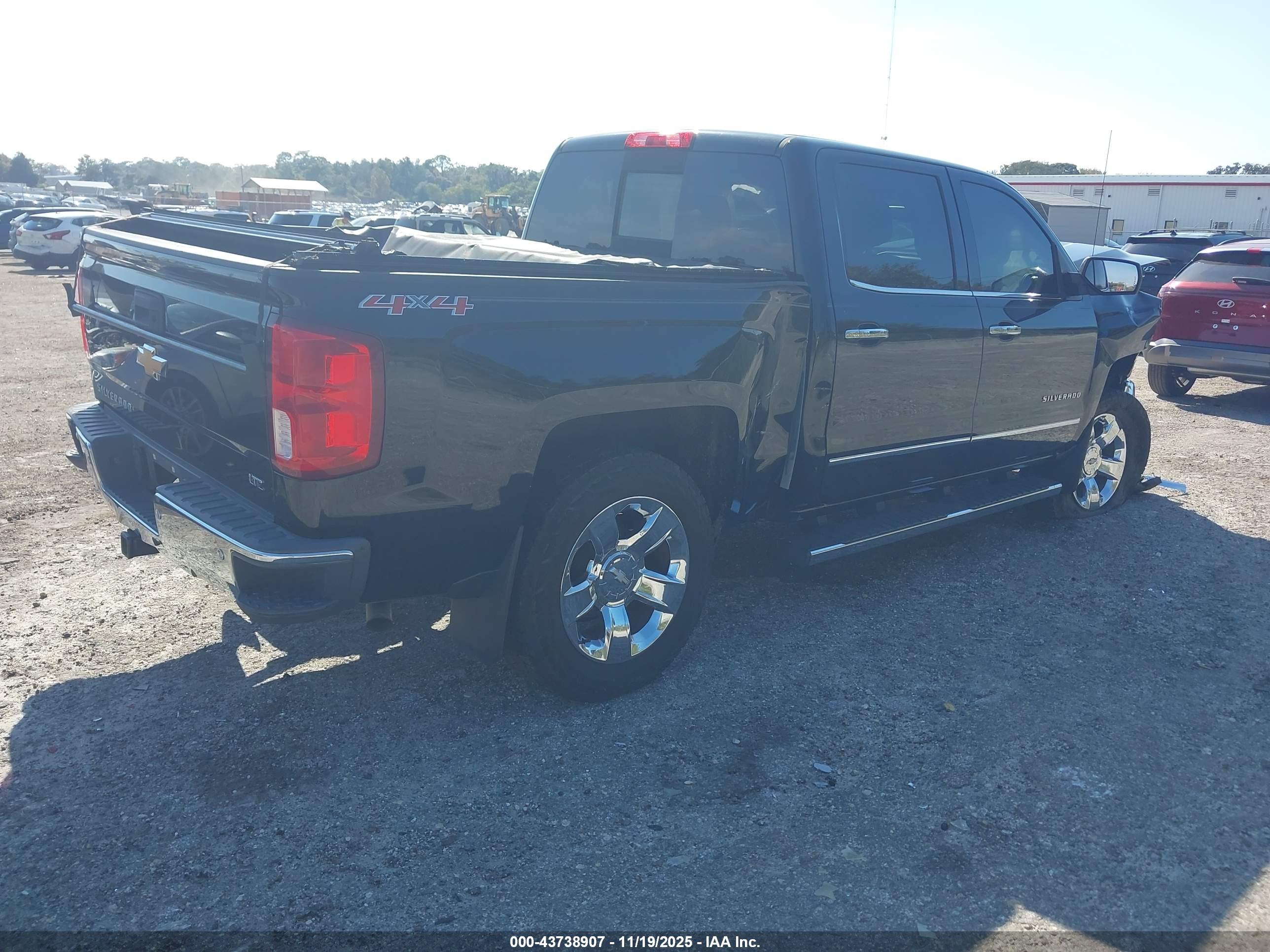 CHEVROLET SILVERADO image 4