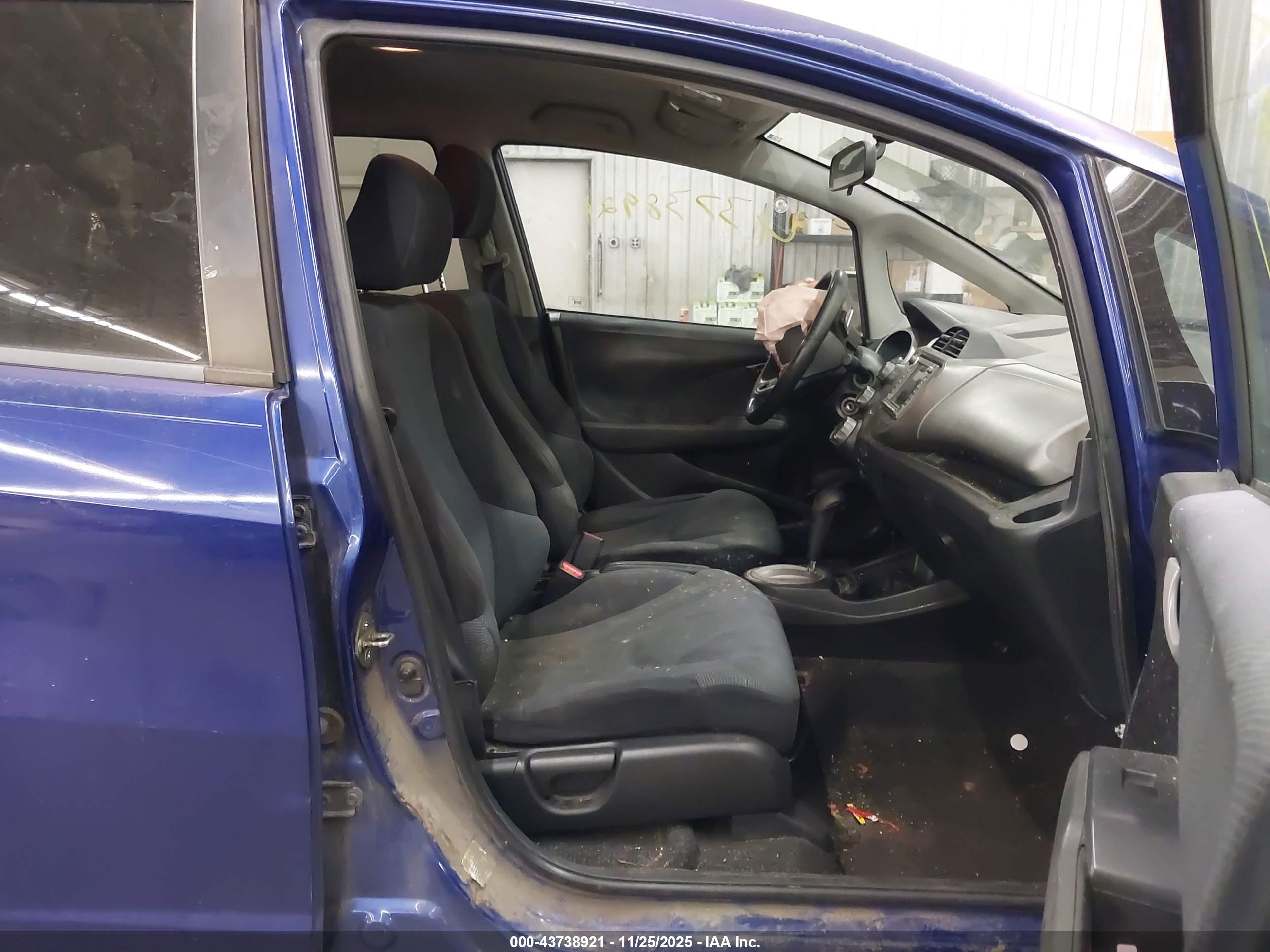HONDA FIT image 5