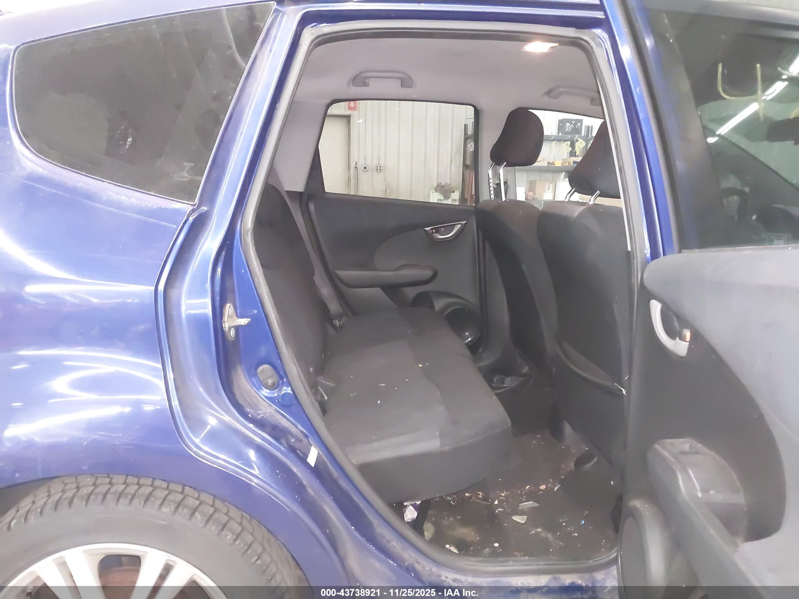 HONDA FIT image 8
