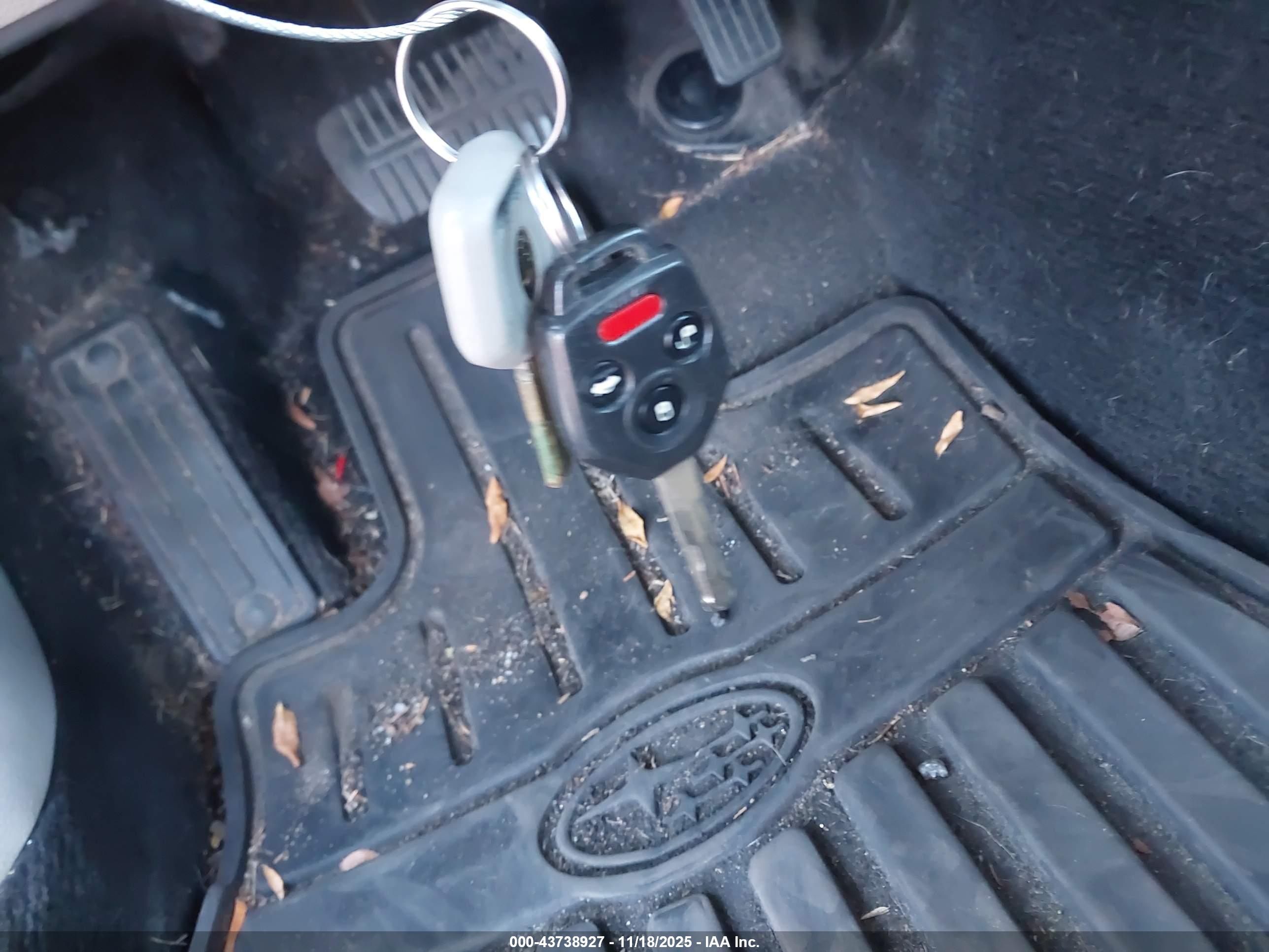 SUBARU LEGACY image 11