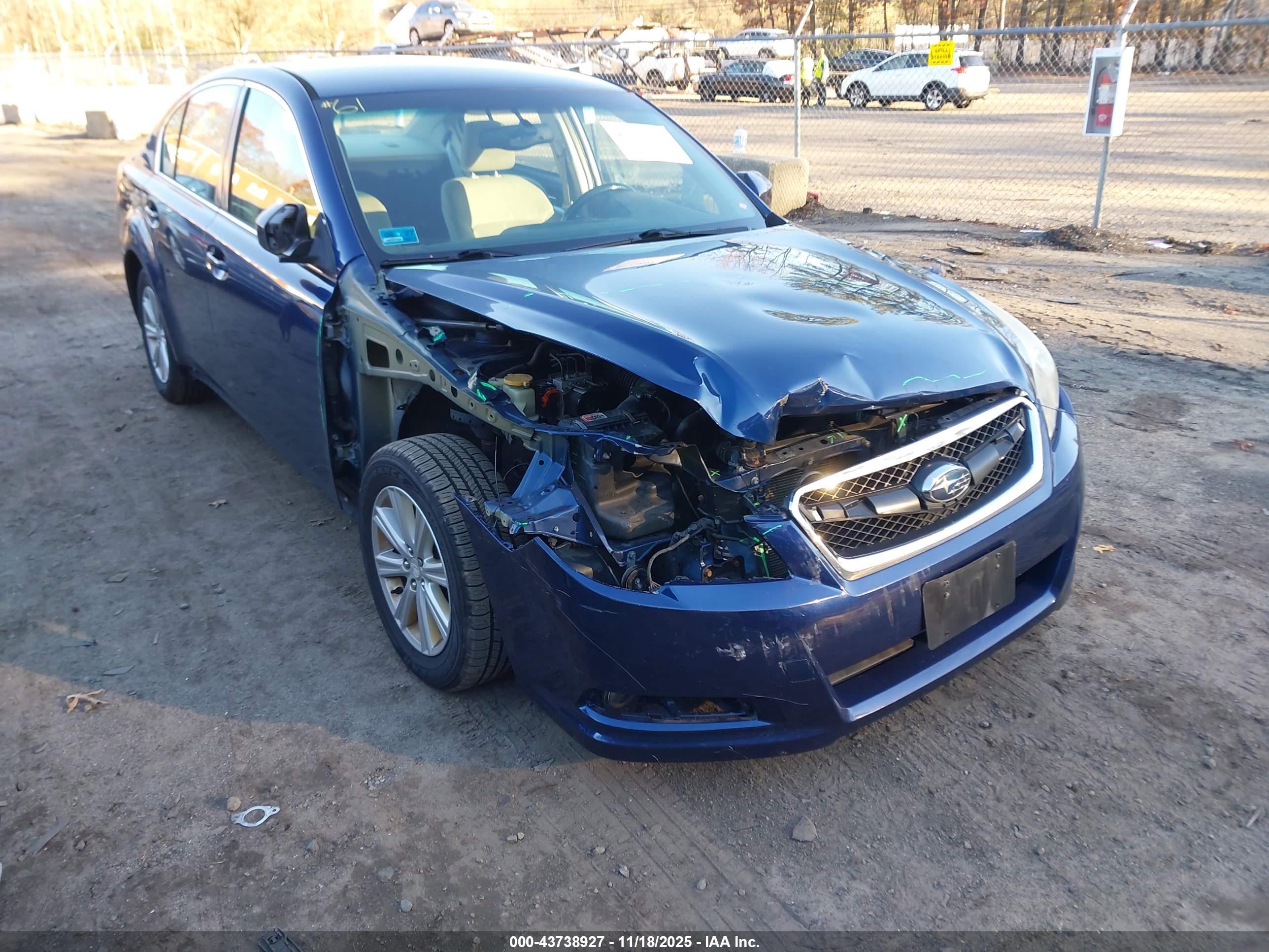 SUBARU LEGACY image 6