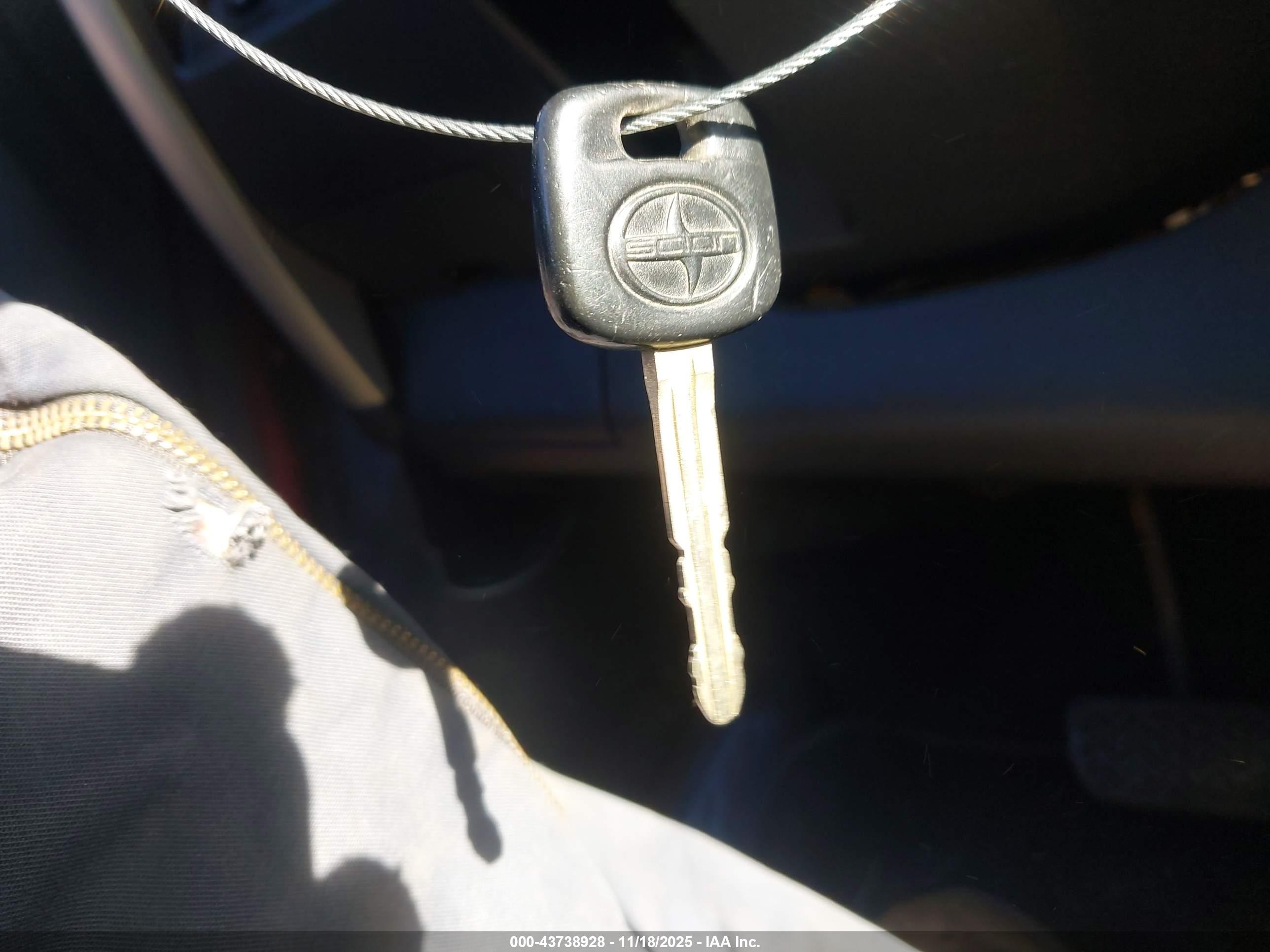 SCION XA image 11