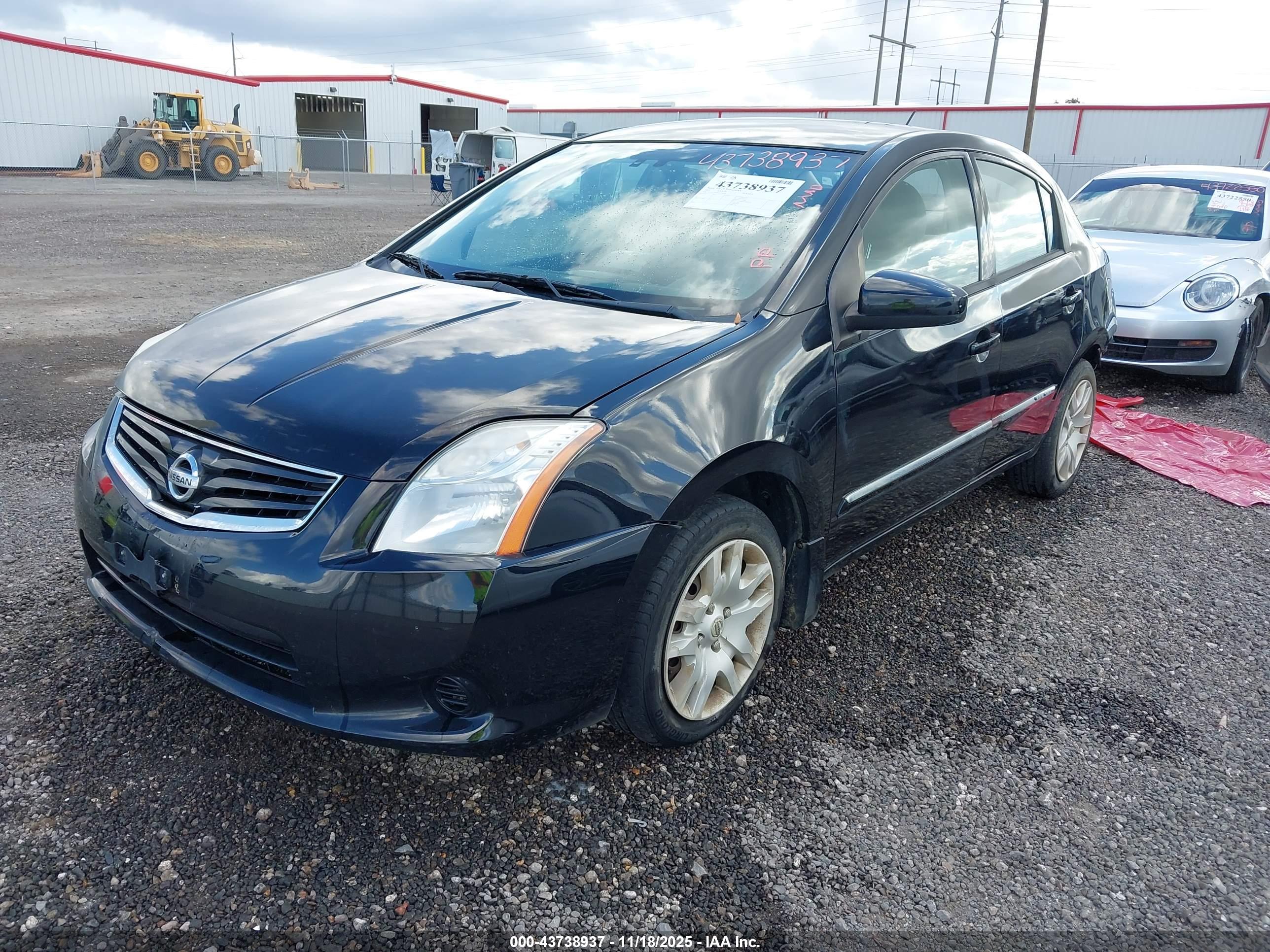 NISSAN SENTRA image 2