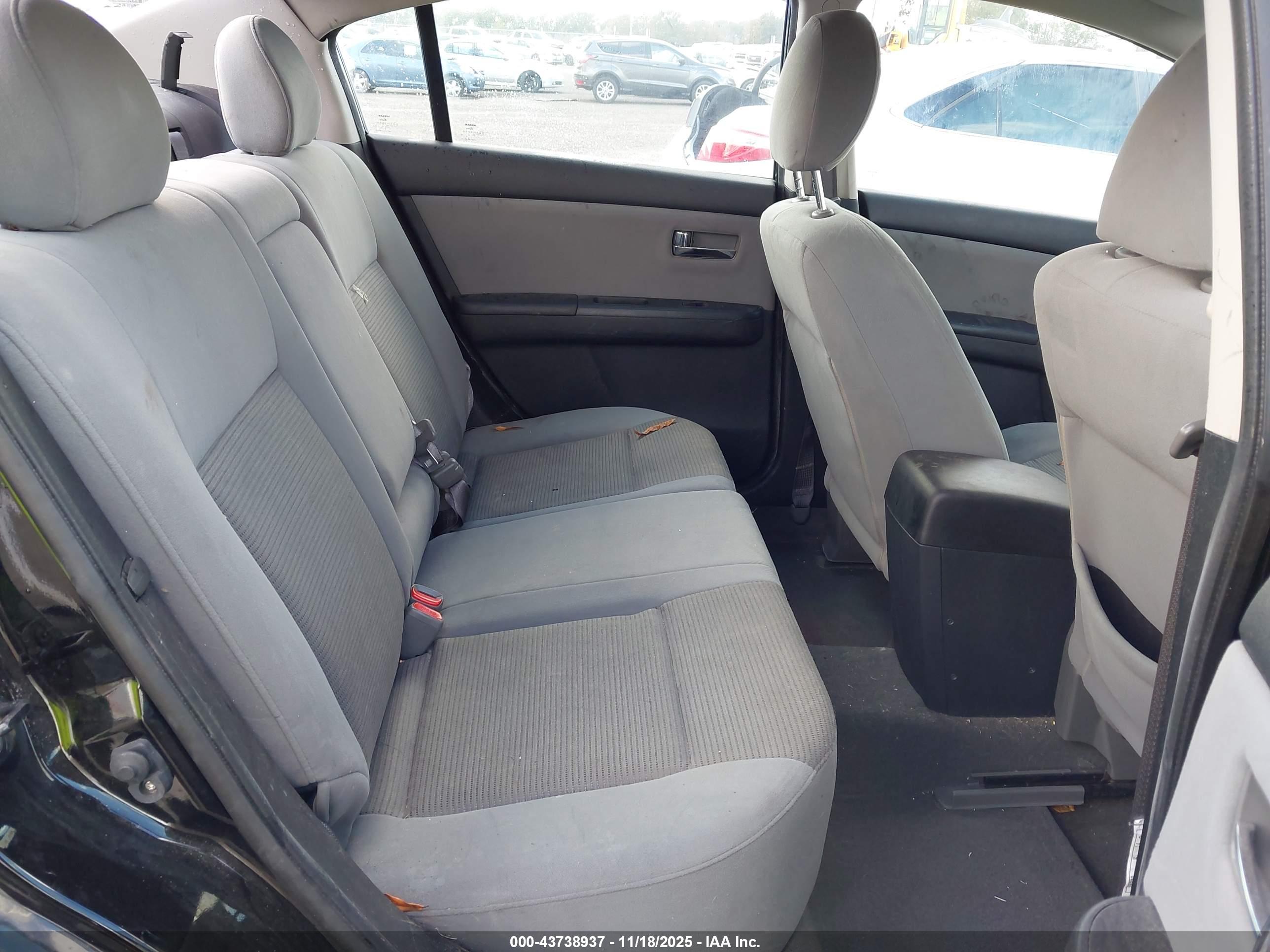 NISSAN SENTRA image 8