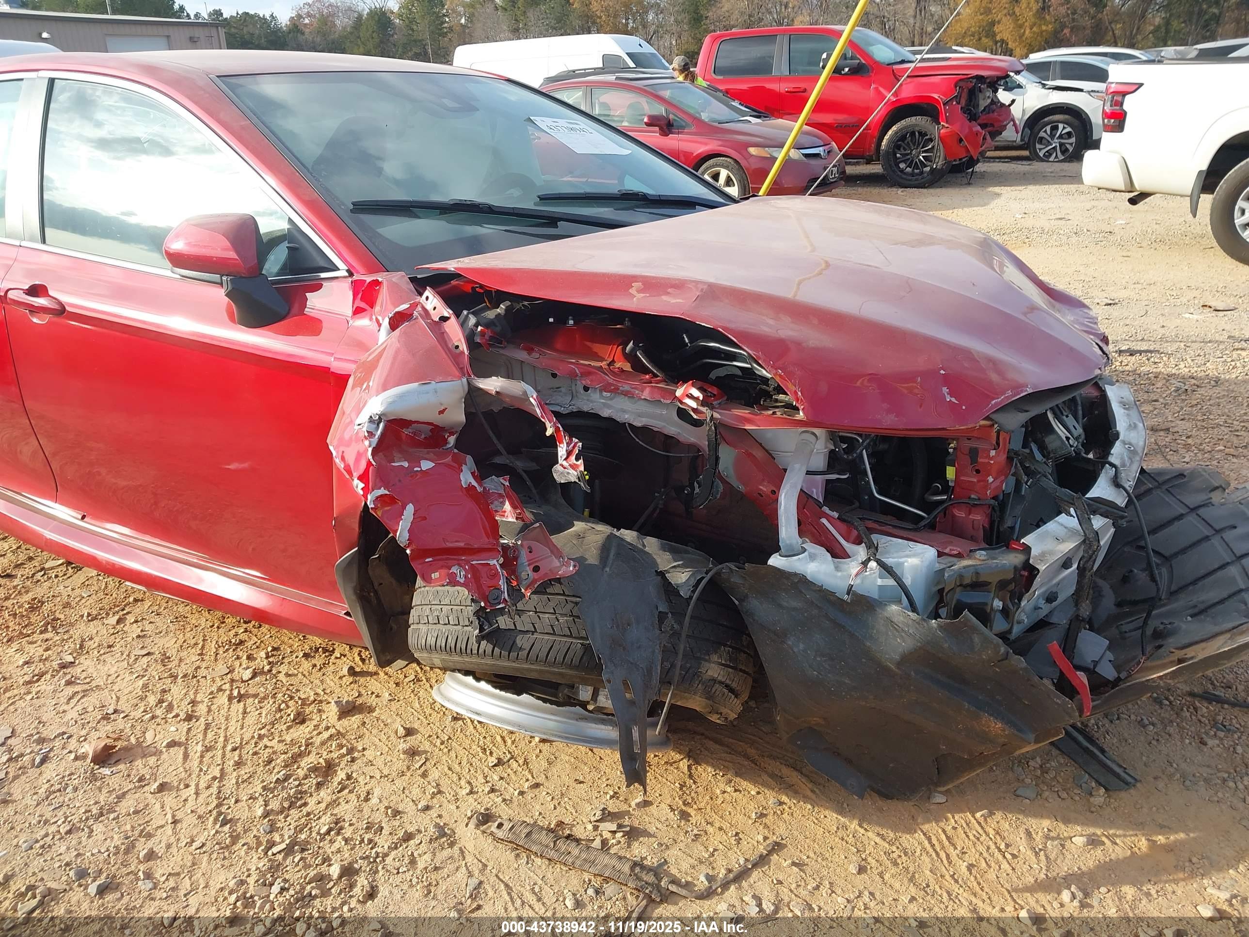 TOYOTA CAMRY image 6