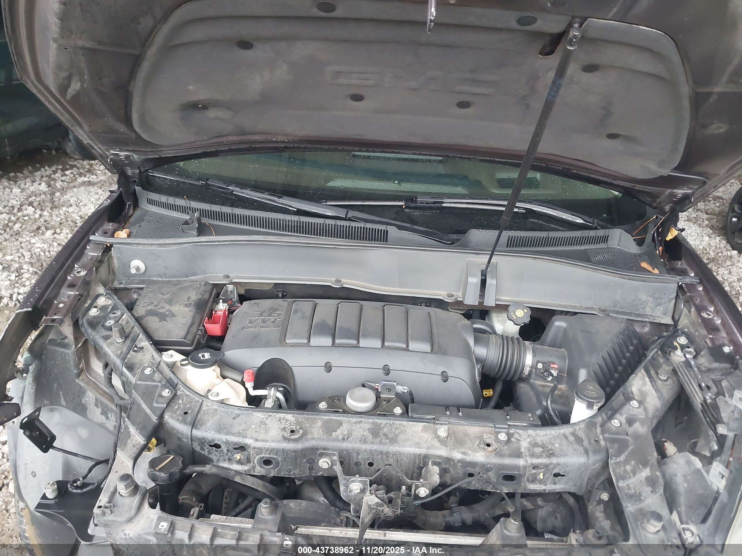 GMC ACADIA image 10