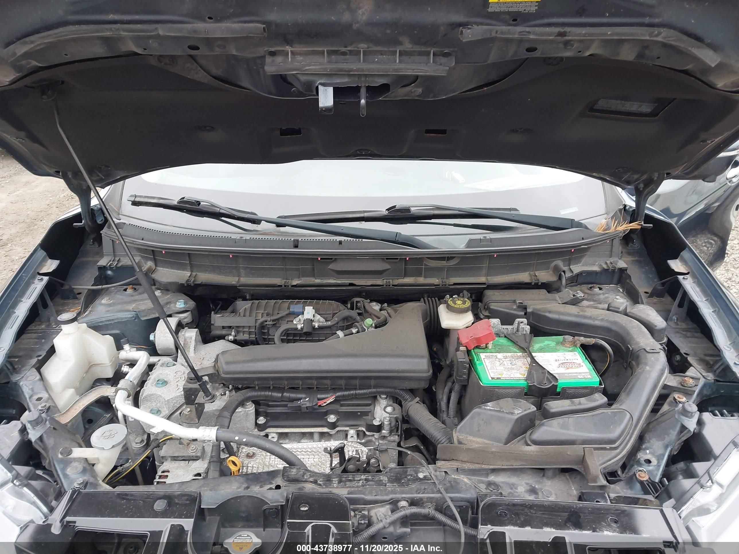 NISSAN ROGUE image 10