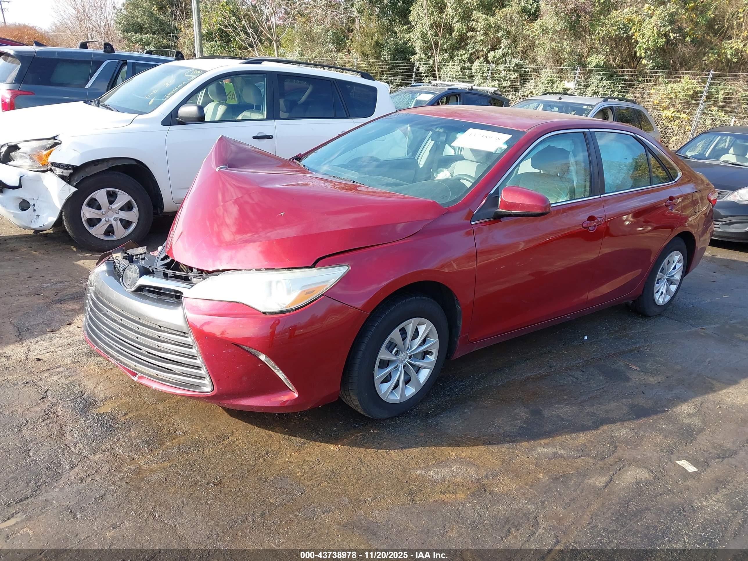 TOYOTA CAMRY image 2