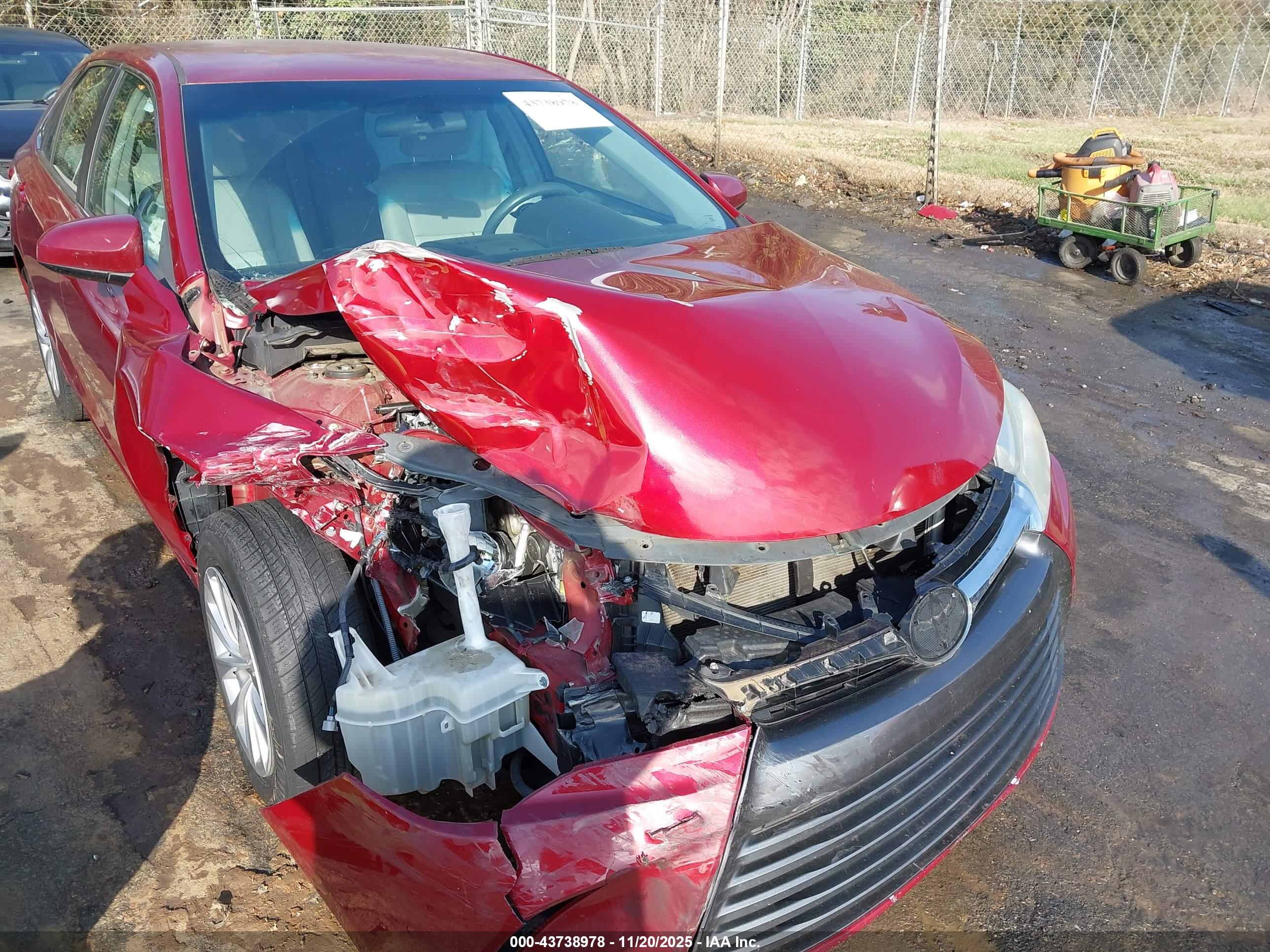 TOYOTA CAMRY image 6
