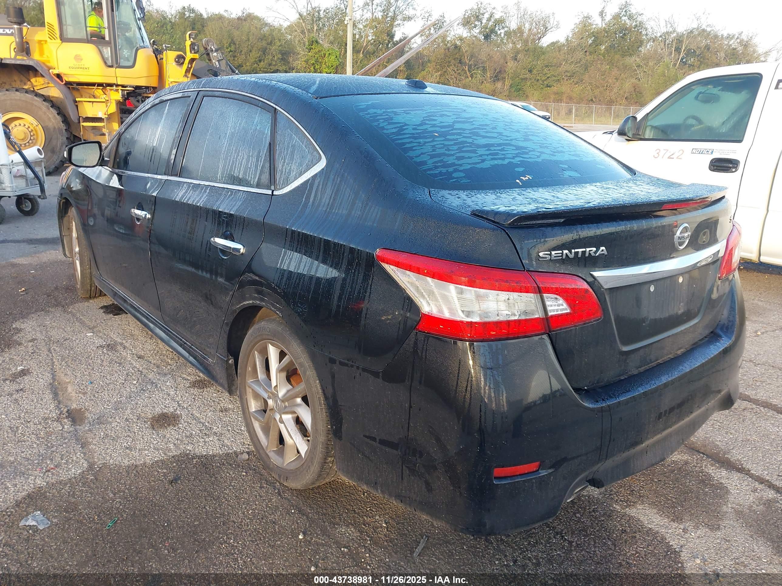 NISSAN SENTRA image 3