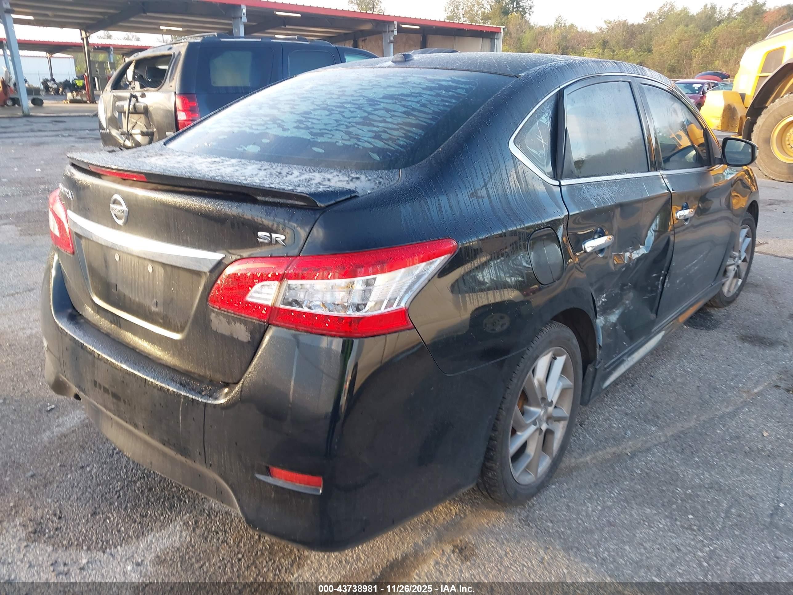 NISSAN SENTRA image 4