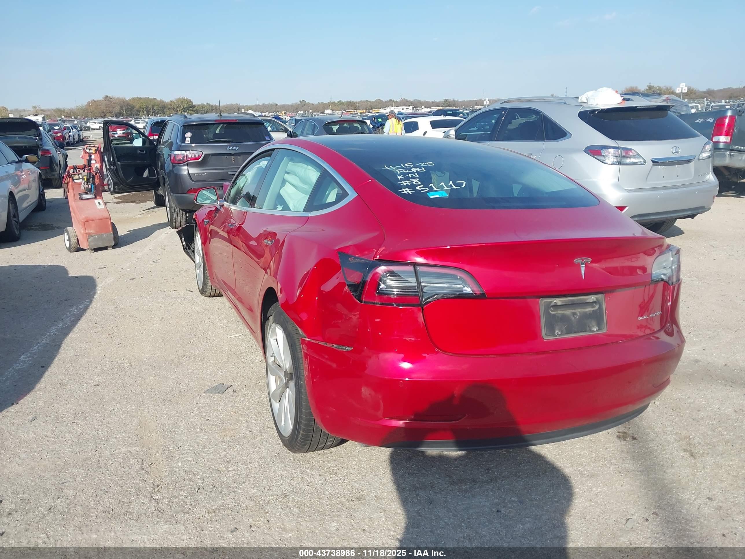 TESLA MODEL image 3