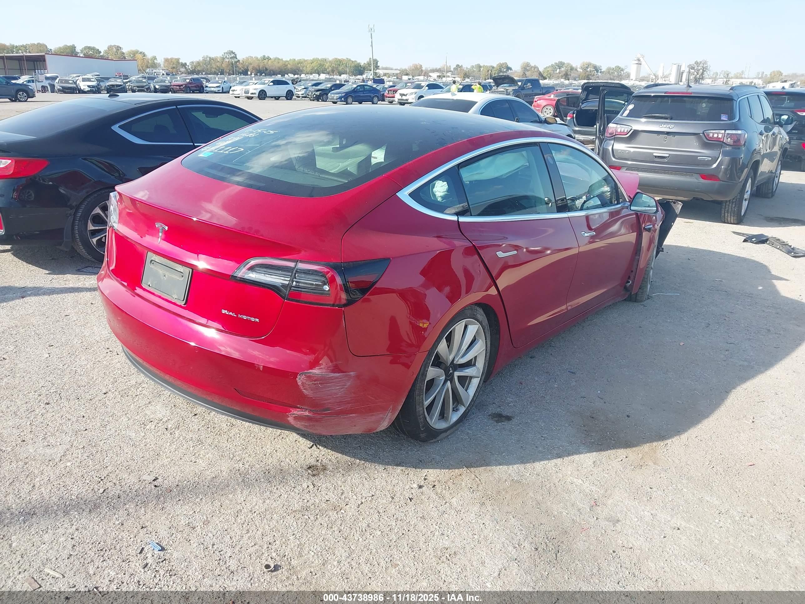 TESLA MODEL image 4