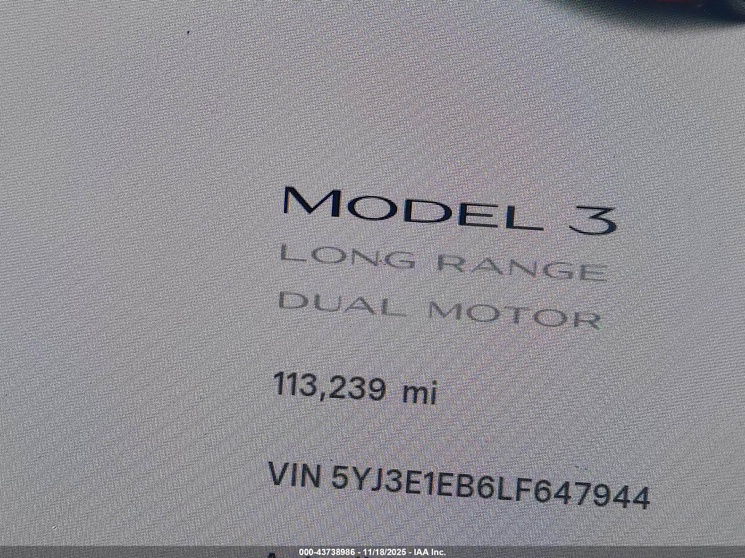 TESLA MODEL image 7