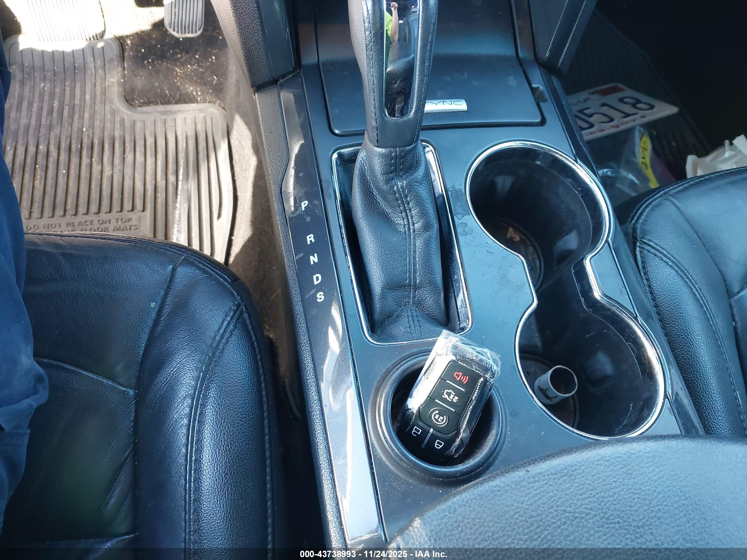 FORD EXPLORER image 11