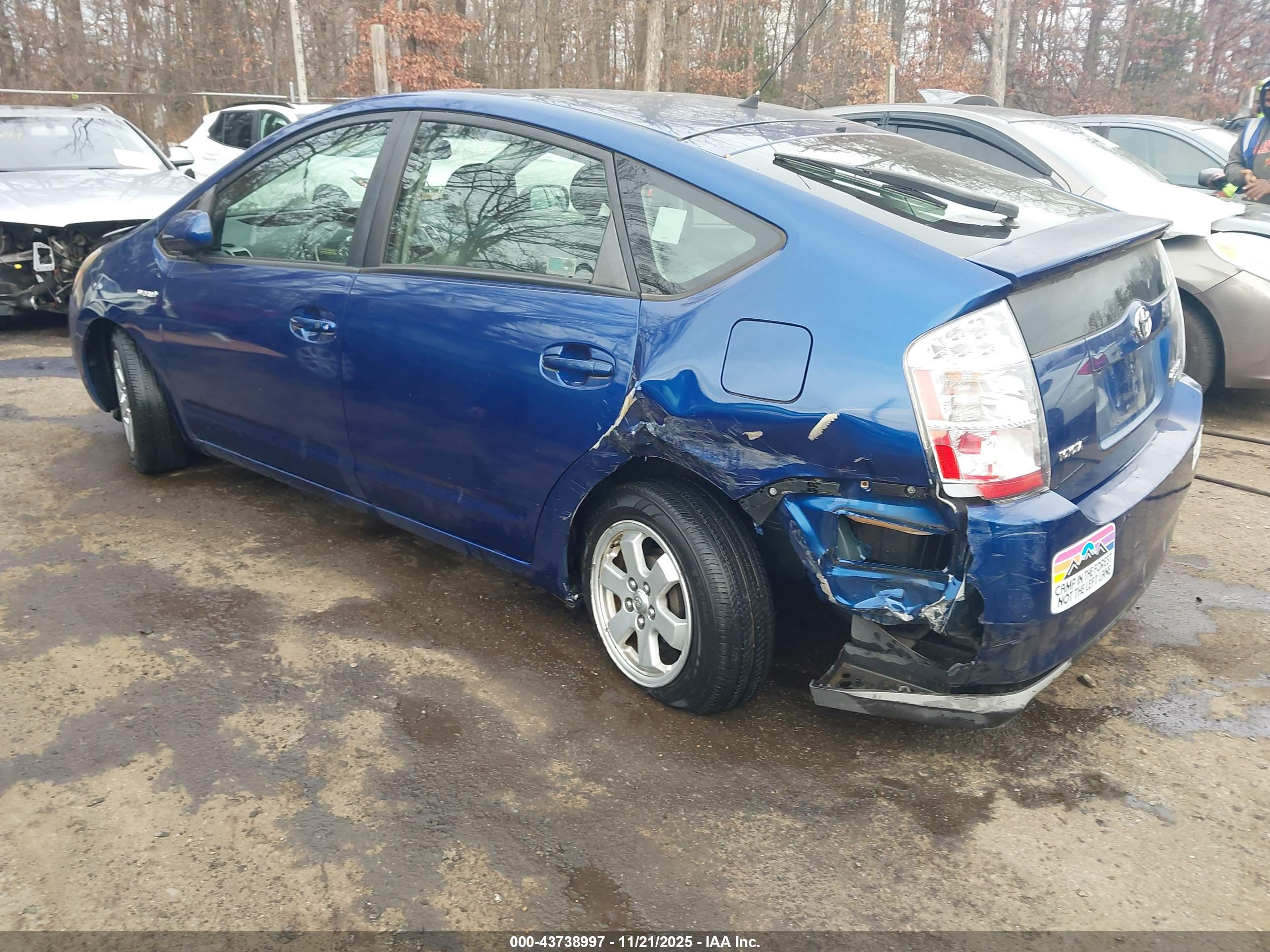 TOYOTA PRIUS image 3