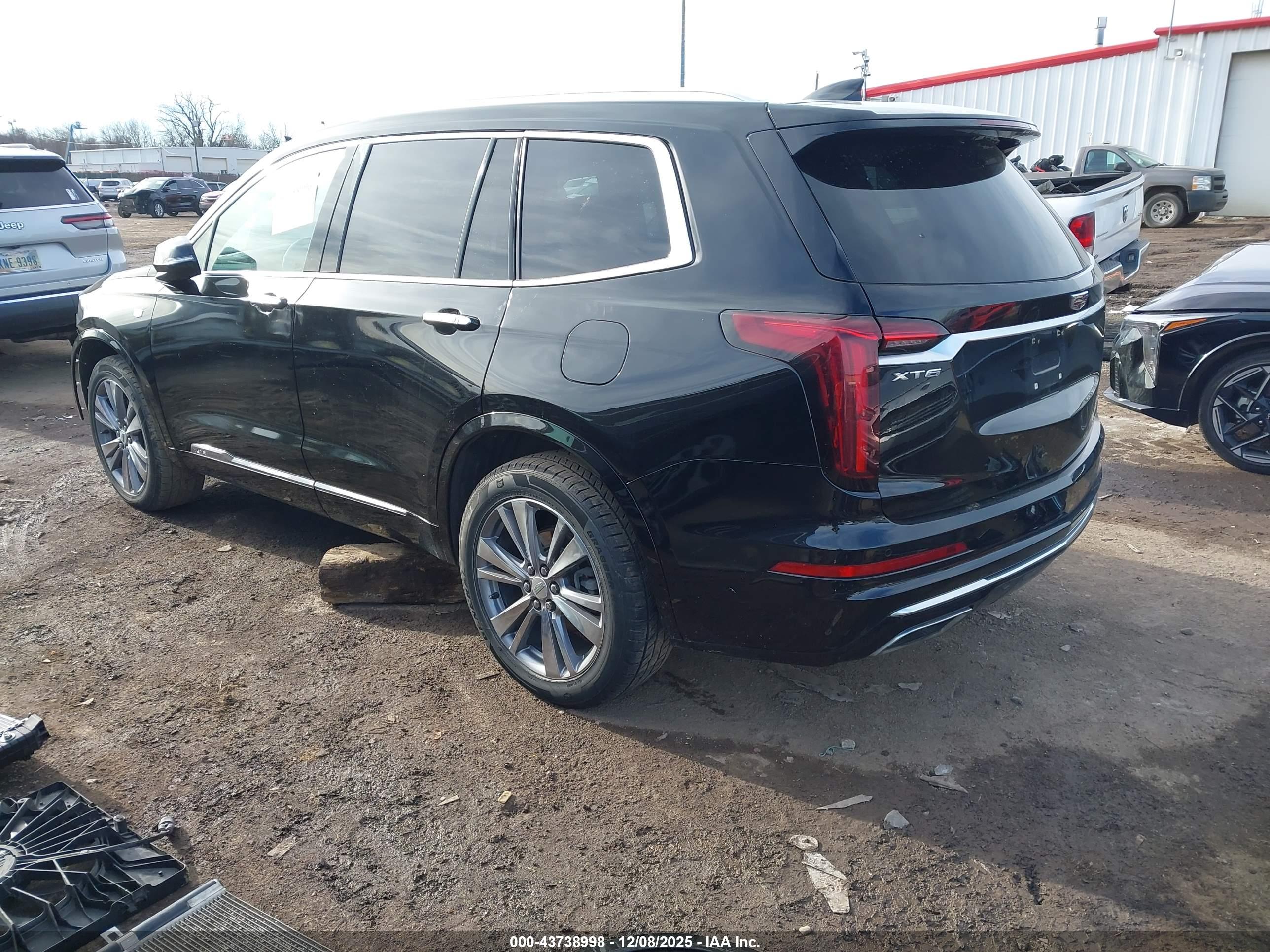 CADILLAC XT6 image 3