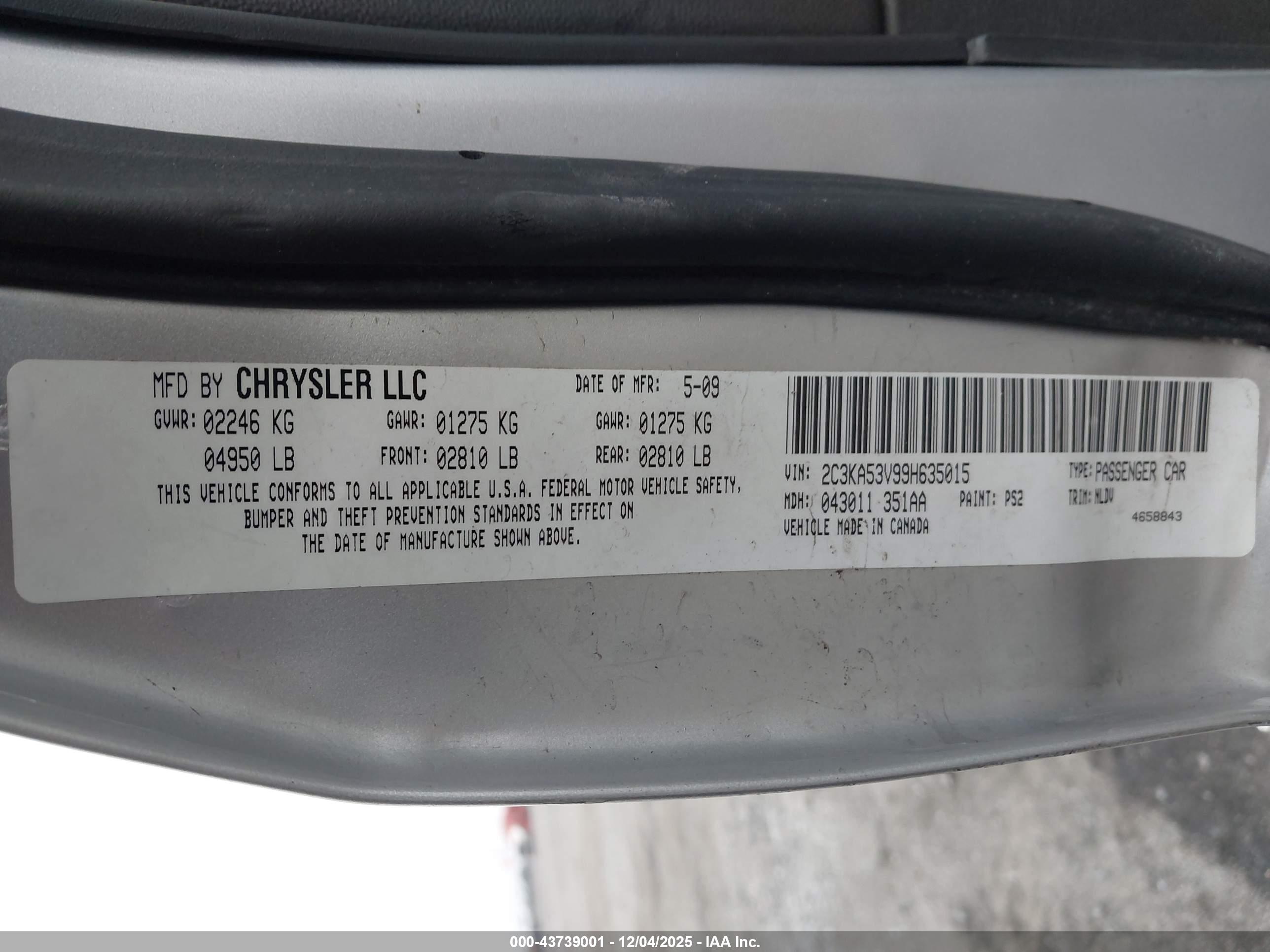 CHRYSLER 300 image 9