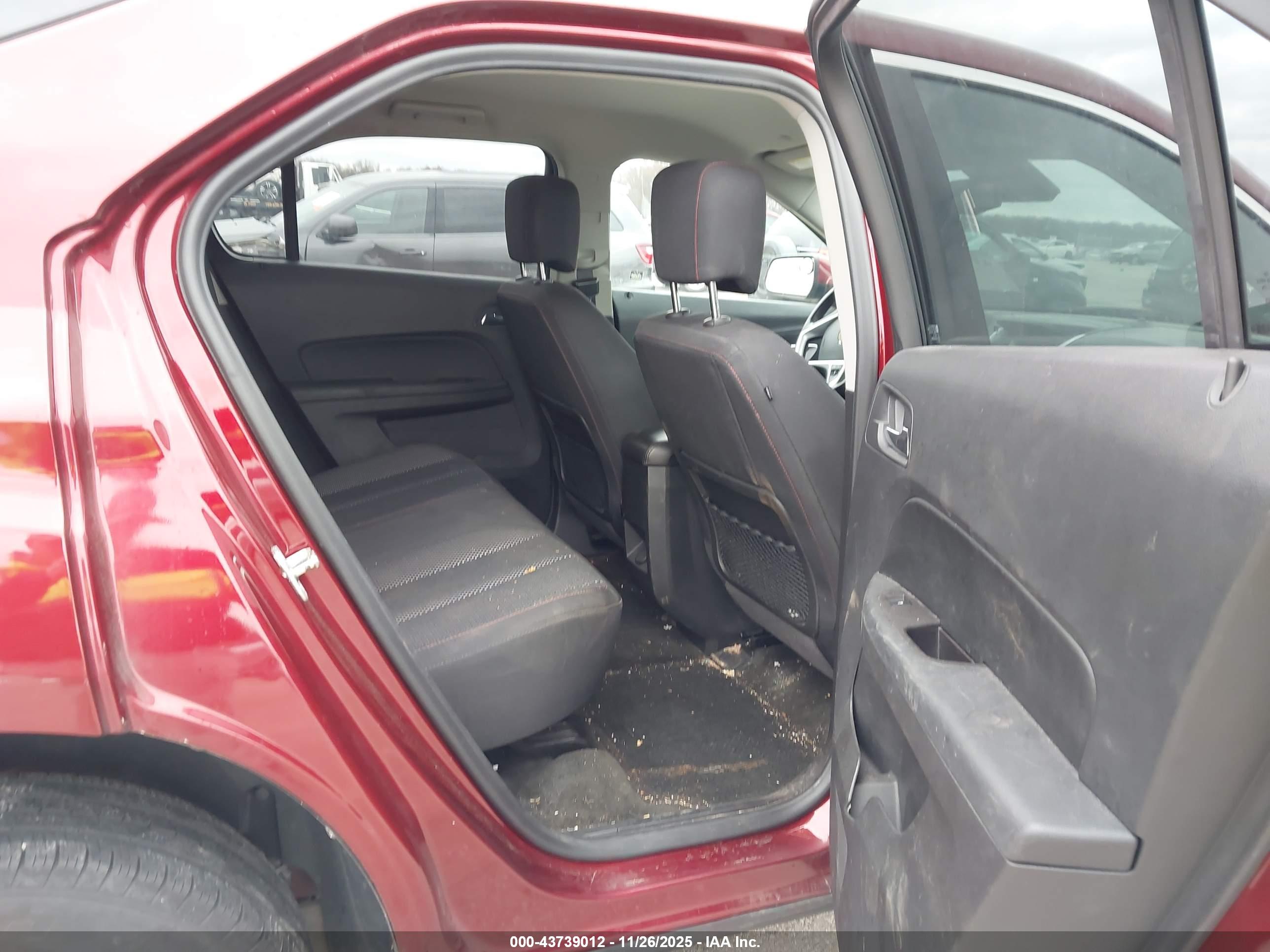 CHEVROLET EQUINOX image 8